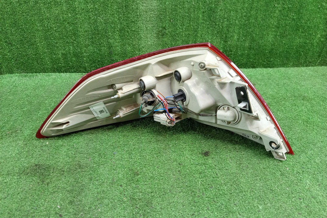 Стоп-сигнал правый задний NISSAN TEANA TNJ32, PJ32, J32 2 ракурс
