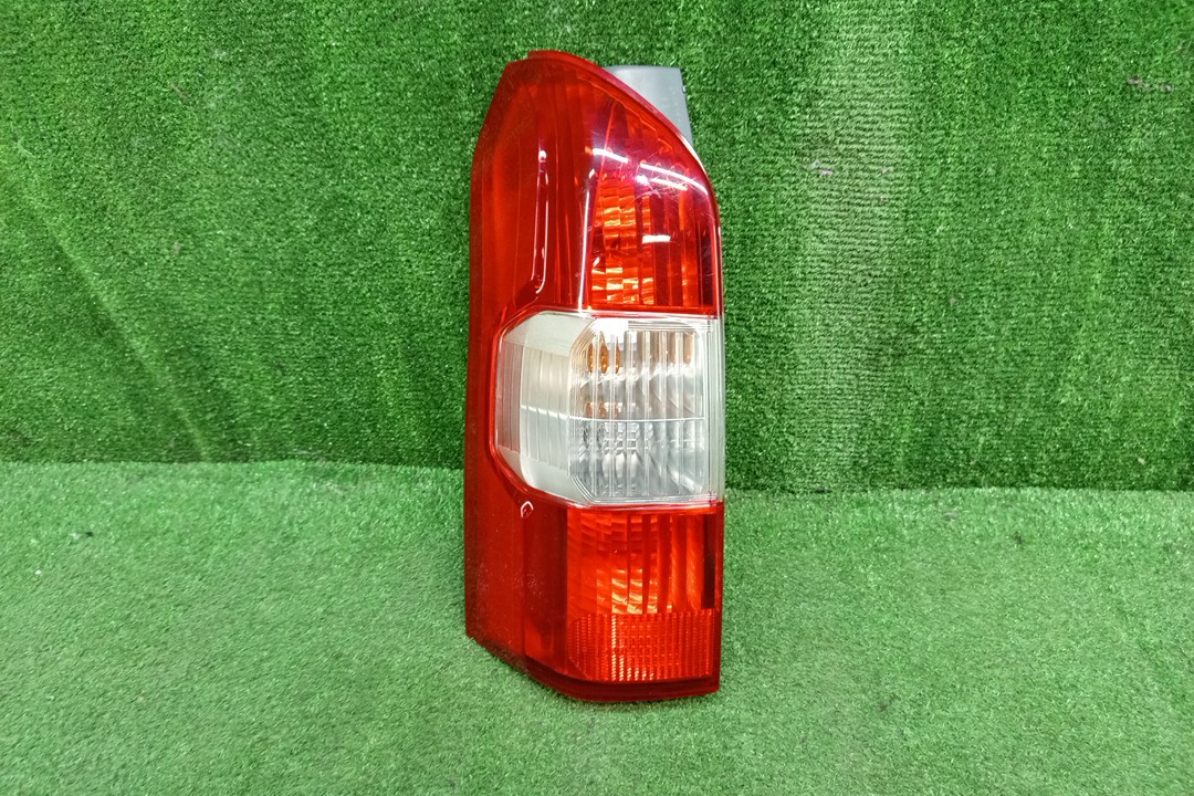Стоп-сигнал левый задний TOYOTA PROBOX, SUCCEED NSP160V, NCP160V, NCP165V, NHP160V 1 ракурс