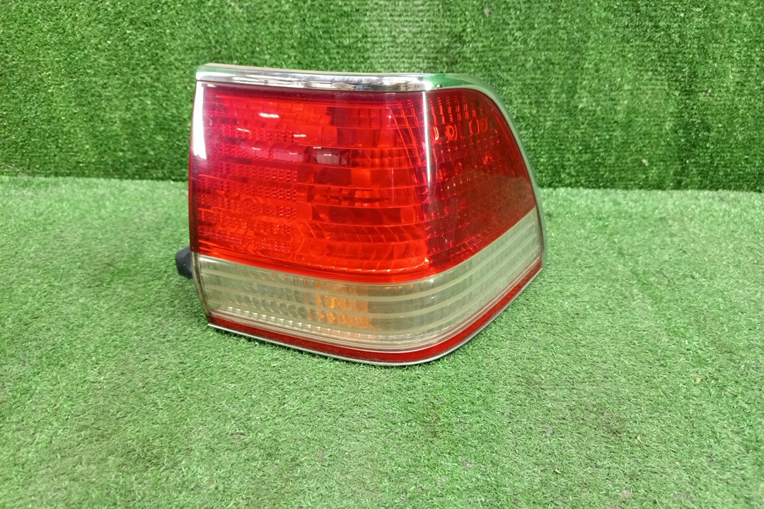 Стоп-сигнал правый задний TOYOTA CROWN JZS151, JZS155, GS151, LS151, JZS157, JZS153 1 ракурс