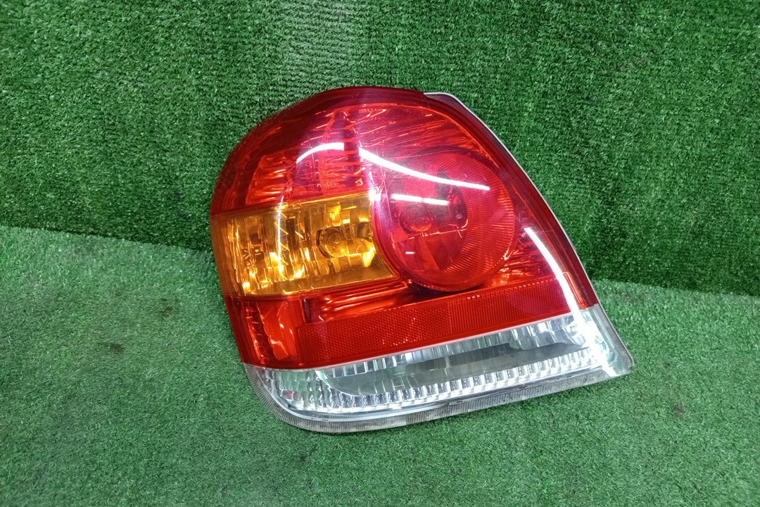 Стоп-сигнал левый задний TOYOTA PLATZ NCP12, SCP11, NCP16 1 ракурс Стоп-сигнал левый задний TOYOTA PLATZ NCP12, SCP11, NCP16 1 ракурс