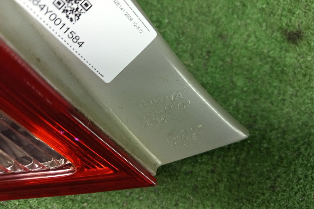 Стоп-сигнал левый задний TOYOTA COROLLA  AXIO NZE141, NZE144, ZRE142, ZRE144 3 ракурс
