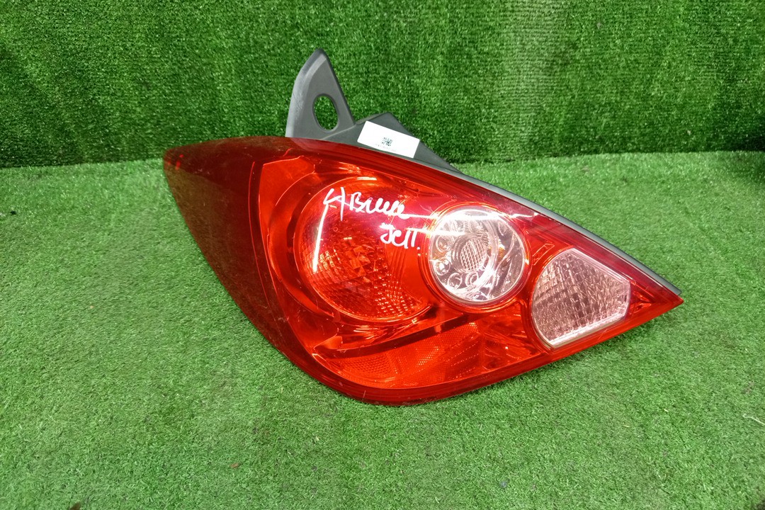 Стоп-сигнал левый задний NISSAN TIIDA C11, NC11, JC11 1 ракурс