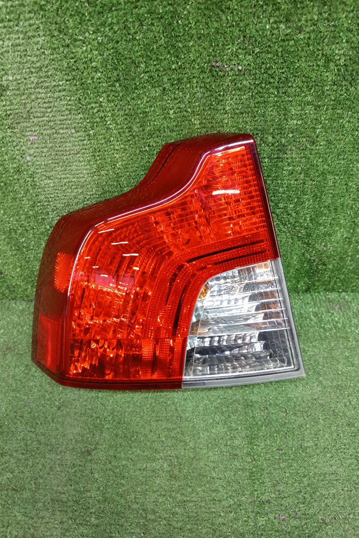 Стоп-сигнал левый задний VOLVO S40 MS20, MS21, MS76, MS77, MS84, MS50, MS58, MH67, MS67, MS68, MH68, MS, MS75, MS43, MS38, MS66 1 ракурс