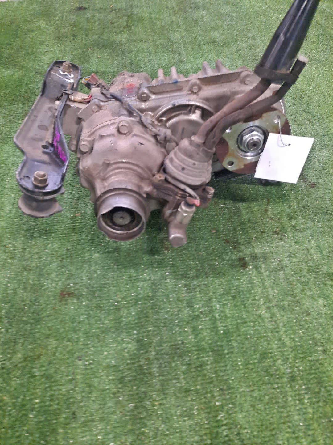 Раздатка NISSAN KIX H59A 4A30-T 3 ракурс