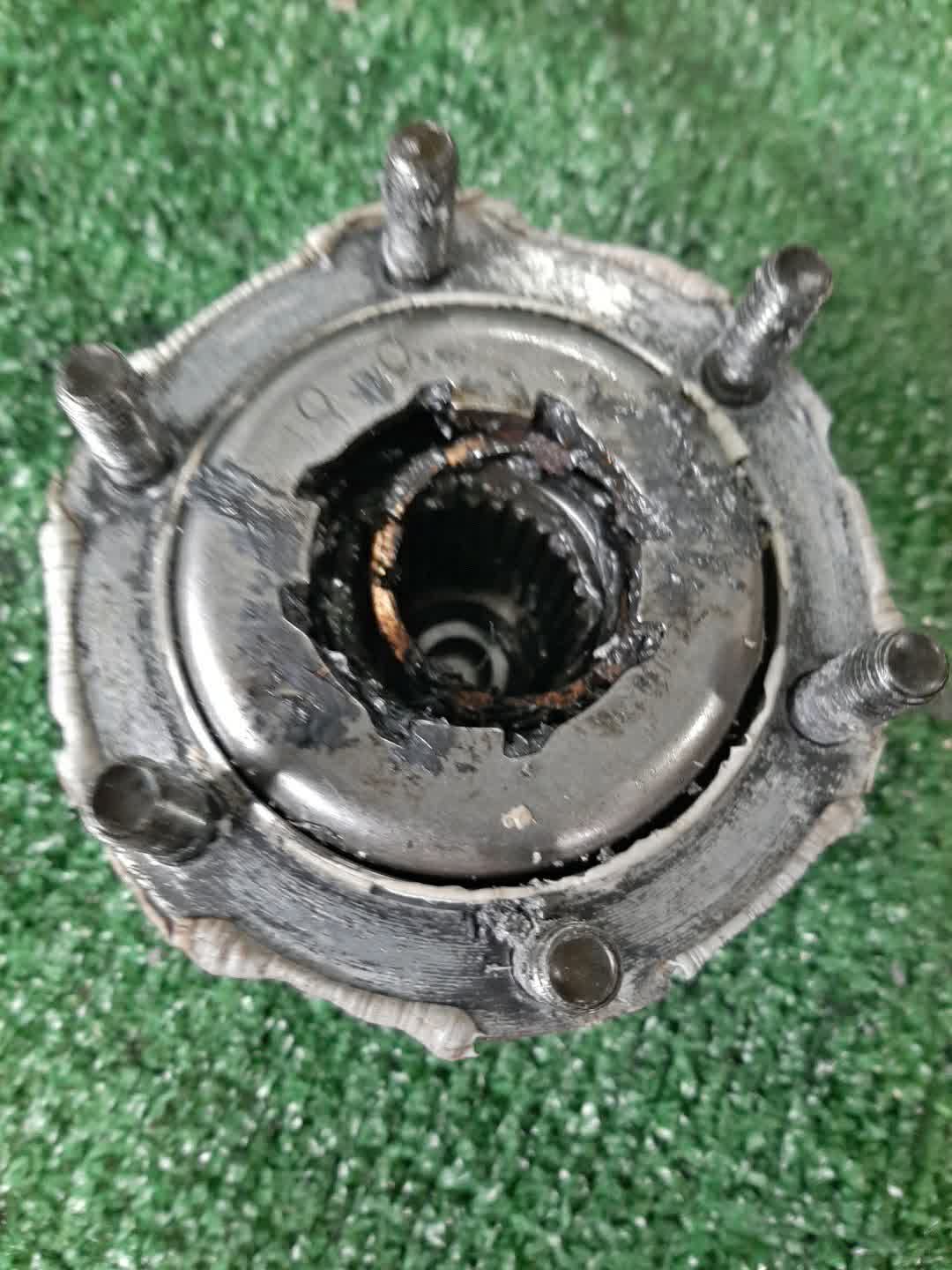 Локер передний NISSAN DATSUN D22 QD32 2 ракурс