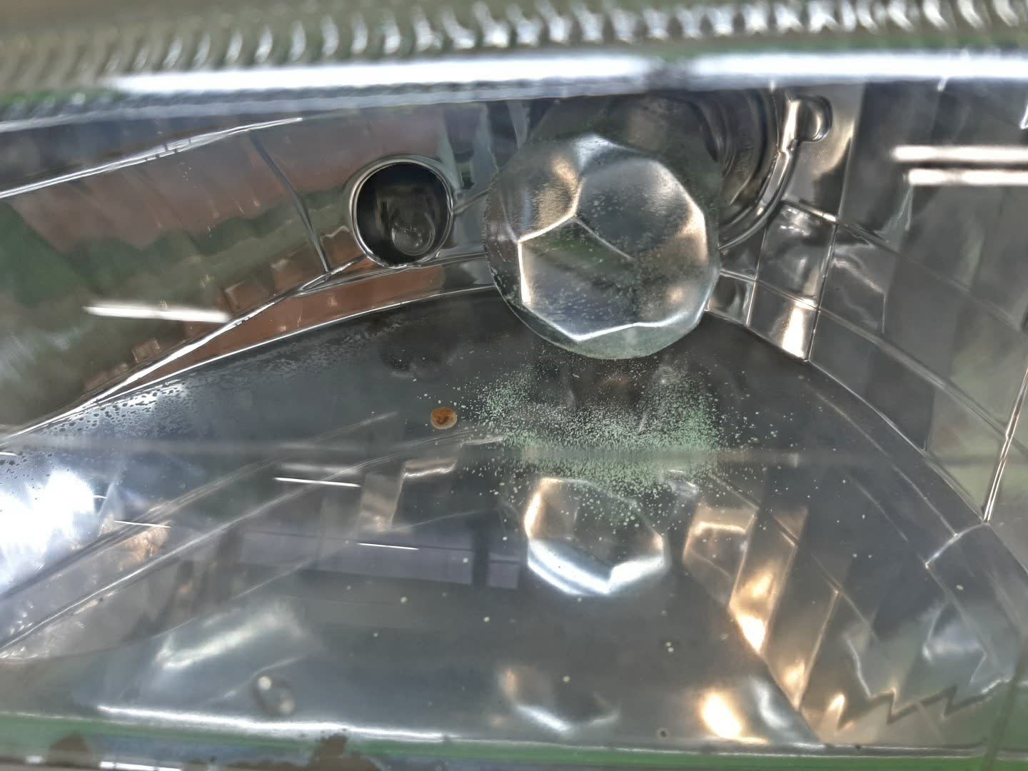 Фара левая передняя TOYOTA CORONA PREMIO CT211, ST210, AT210, AT211, ST215, CT210, CT215 2 ракурс
