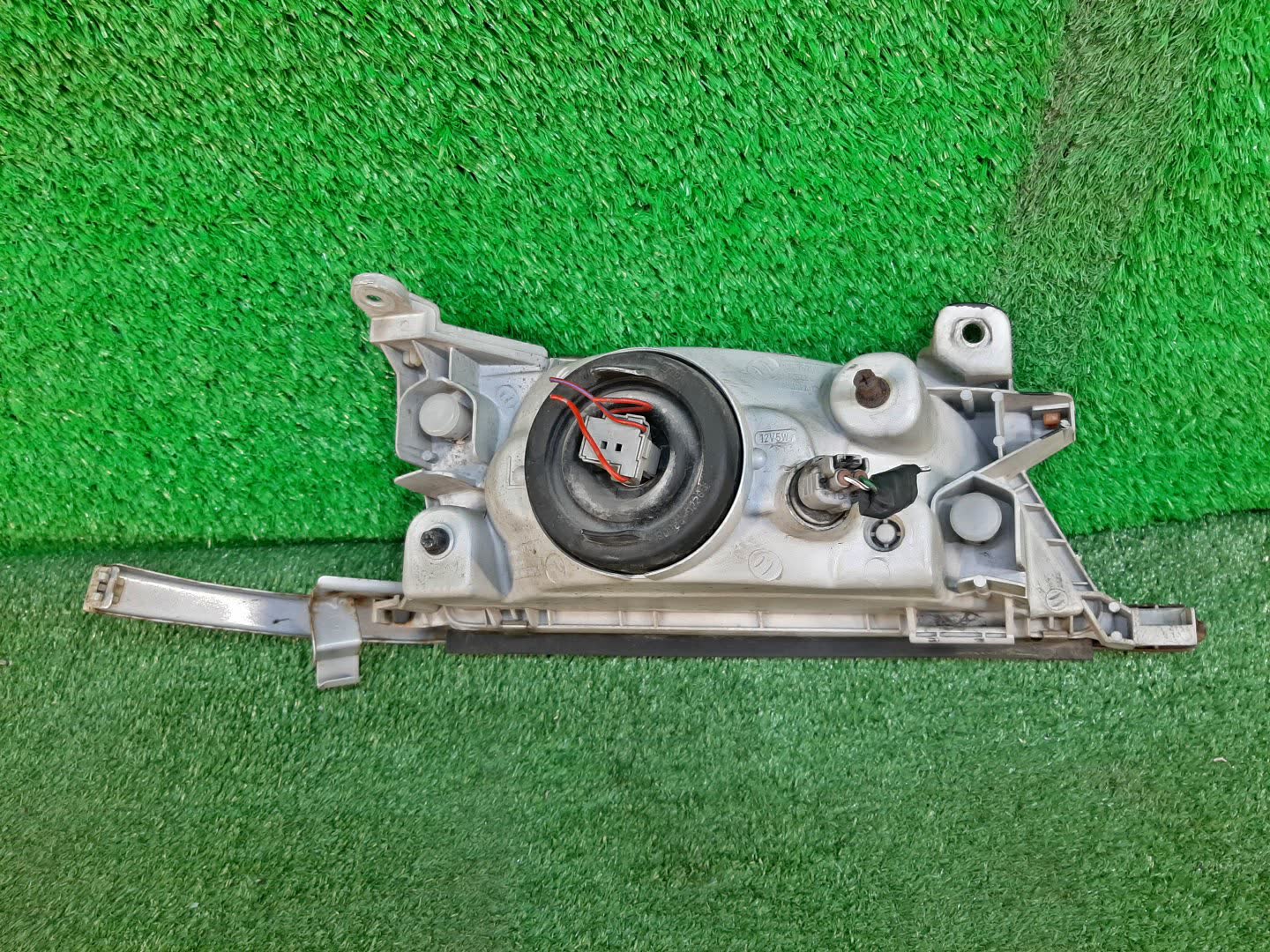 Фара левая передняя TOYOTA CORONA PREMIO CT211, ST210, AT210, AT211, ST215, CT210, CT215 3 ракурс
