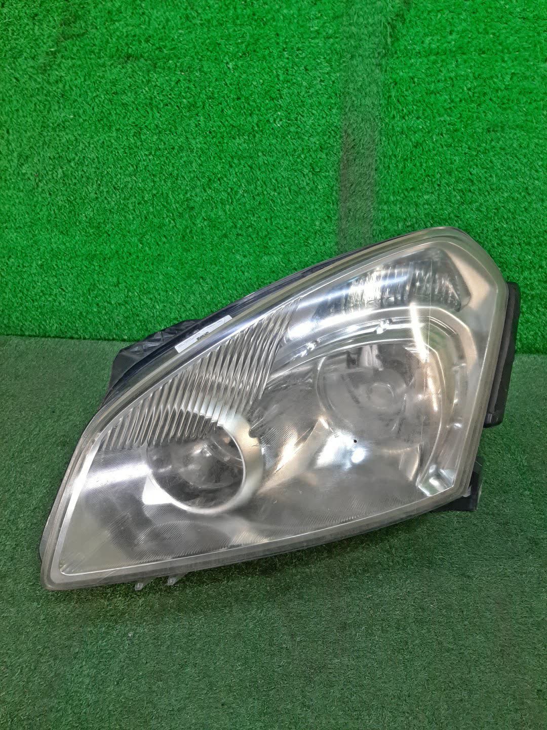 Фара левая передняя NISSAN DUALIS J10, KNJ10, KJ10, NJ10 1 ракурс Фара левая передняя NISSAN DUALIS J10, KNJ10, KJ10, NJ10 1 ракурс