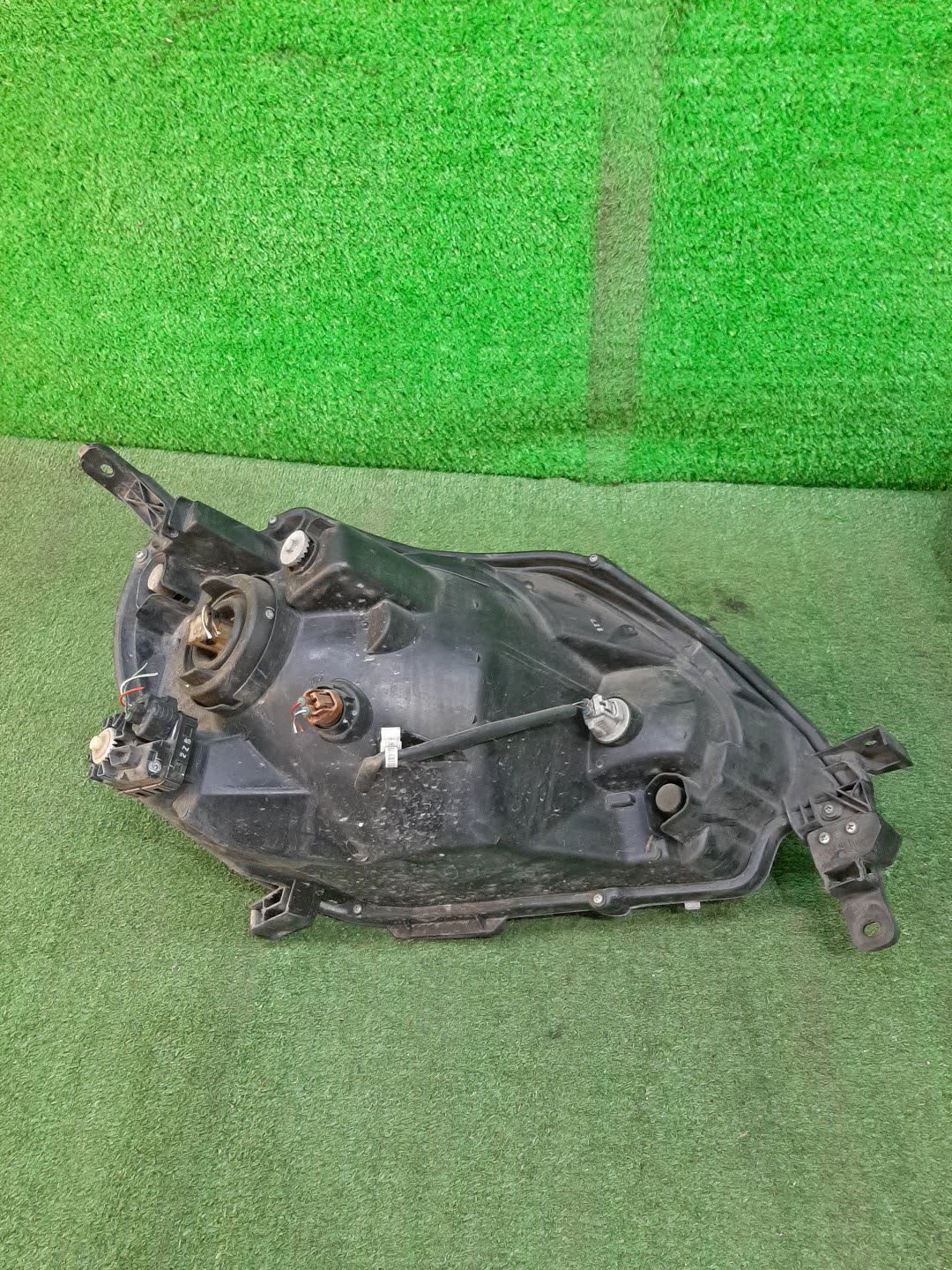 Фара левая передняя TOYOTA PORTE NCP141, NSP140, NSP141, NCP145 2 ракурс