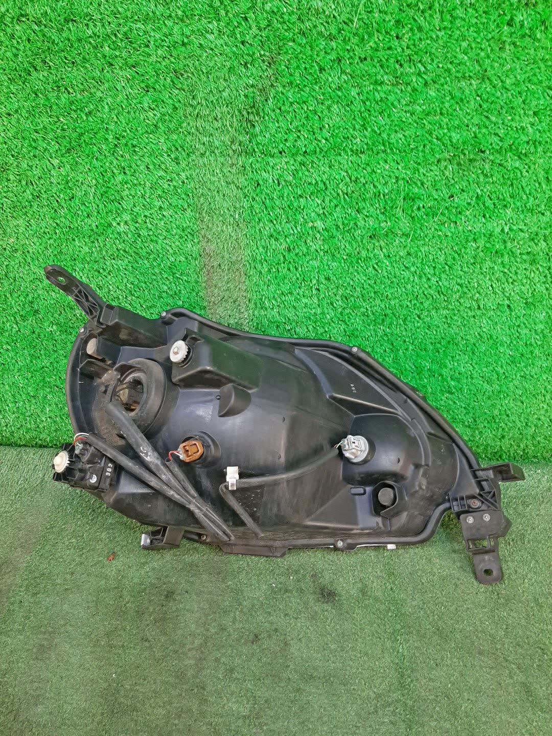 Фара левая передняя TOYOTA PORTE NCP141, NSP140, NSP141, NCP145 2 ракурс