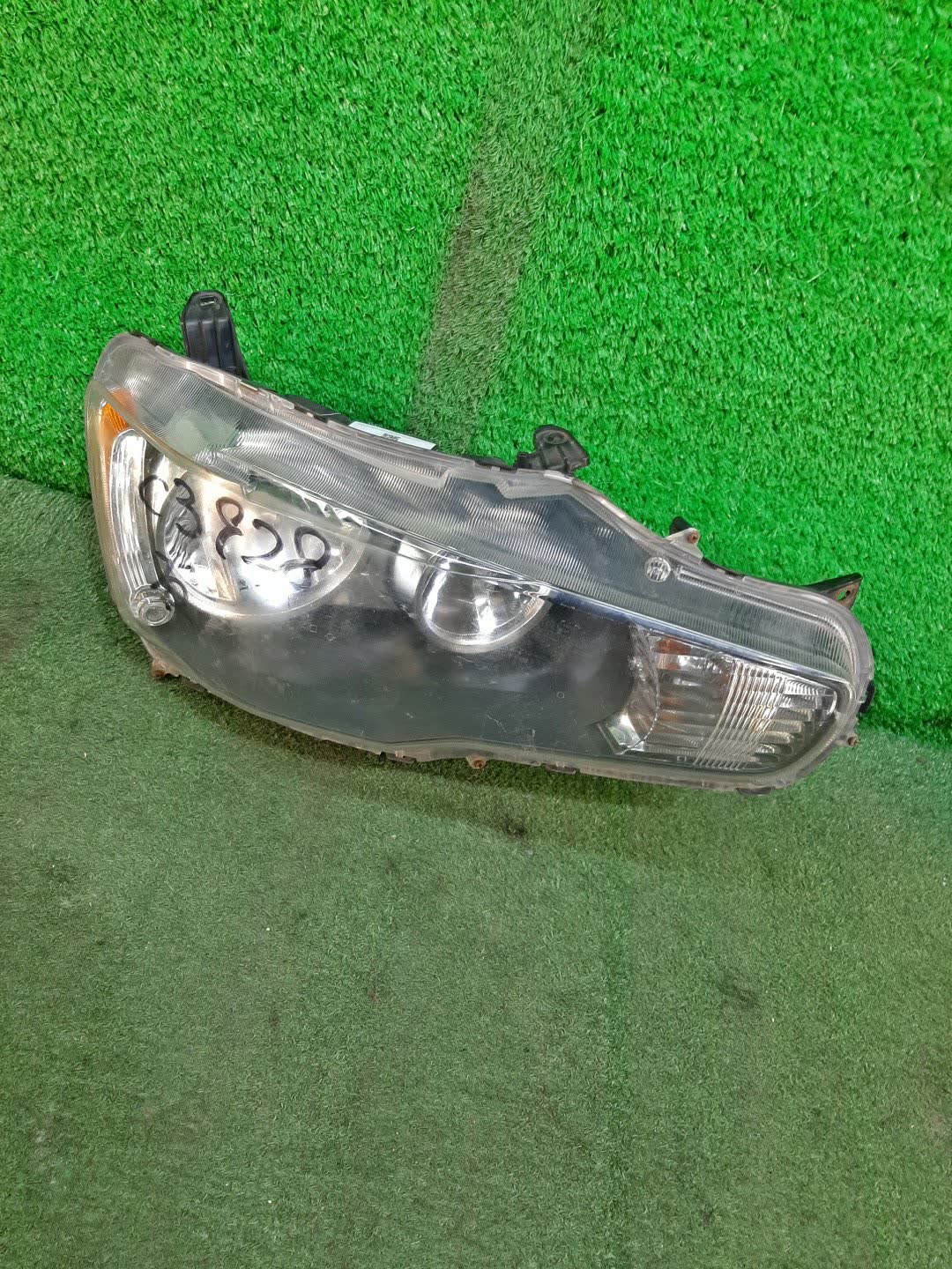 Фара правая передняя MITSUBISHI LANCER, GALANT FORTIS CY4A, CY2A, CY3A, CY6A, CX6A, CX4A, CX3A 1 ракурс