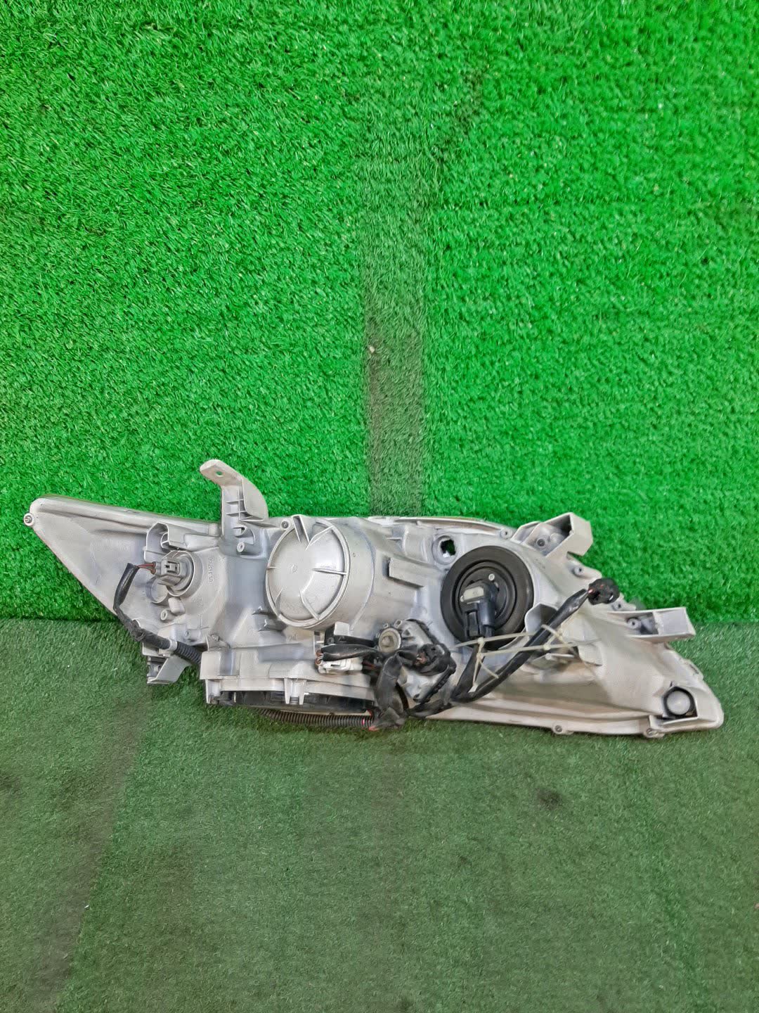 Фара левая передняя TOYOTA CAMRY, ALTIS AHV40, GSV40, ACV40, ACV45, ACV40N, ACV45N 3 ракурс