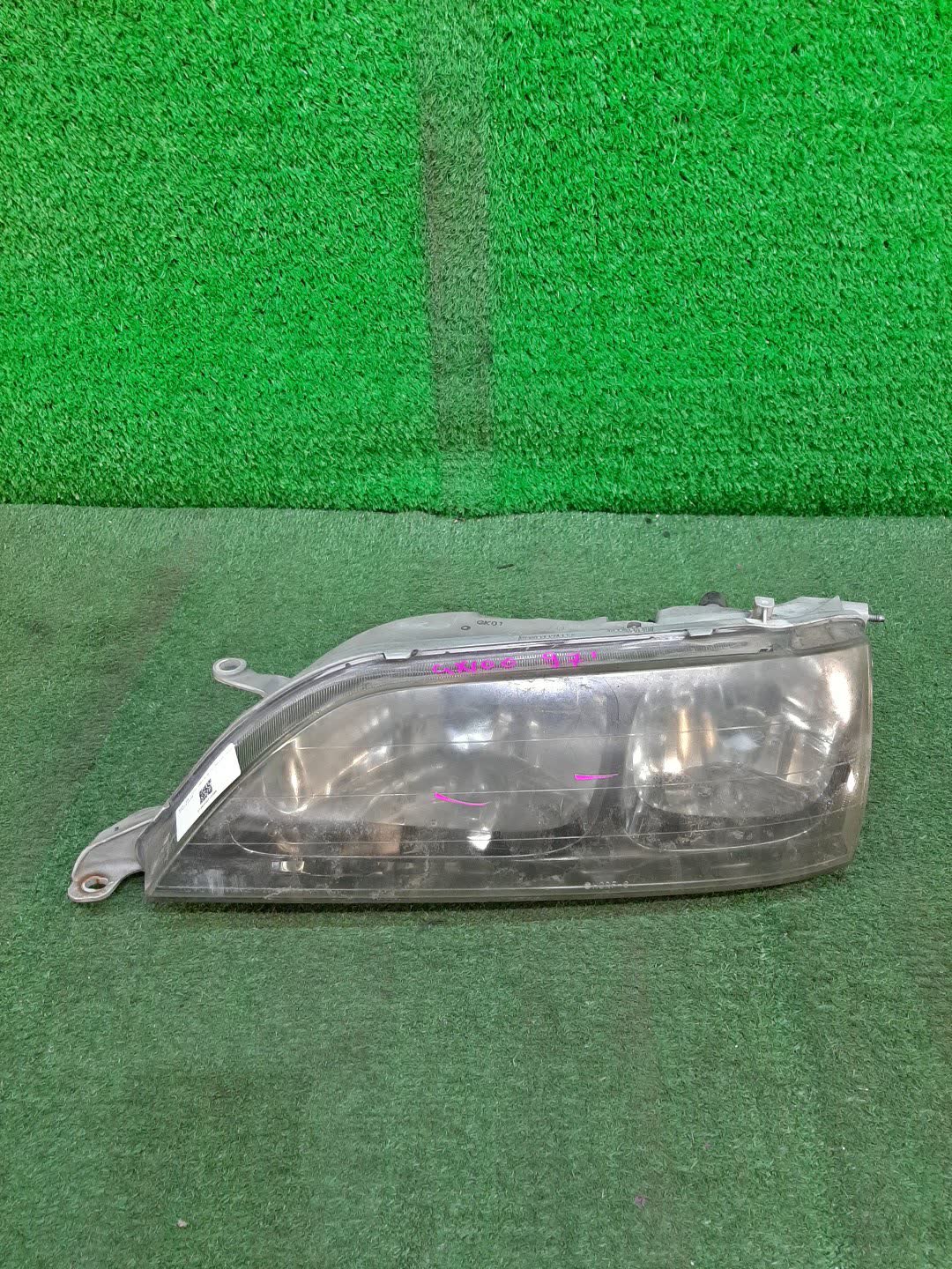 Фара левая передняя TOYOTA CRESTA GX100, JZX100, JZX101, LX100, GX105, JZX105, SX100 1 ракурс