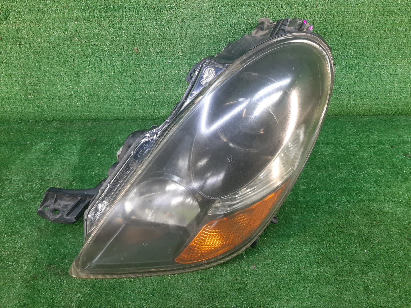 Фара левая передняя MITSUBISHI i HA1W 1 ракурс