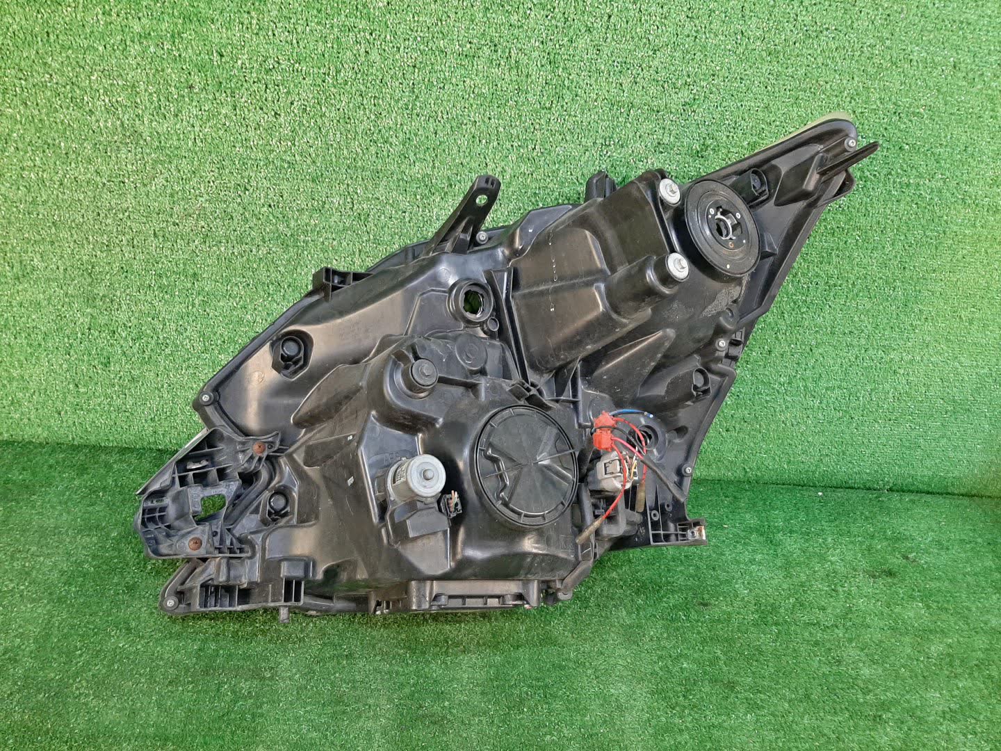 Фара правая передняя TOYOTA VELLFIRE ANH25W, GGH25W, GGH20W, ANH20W 3 ракурс