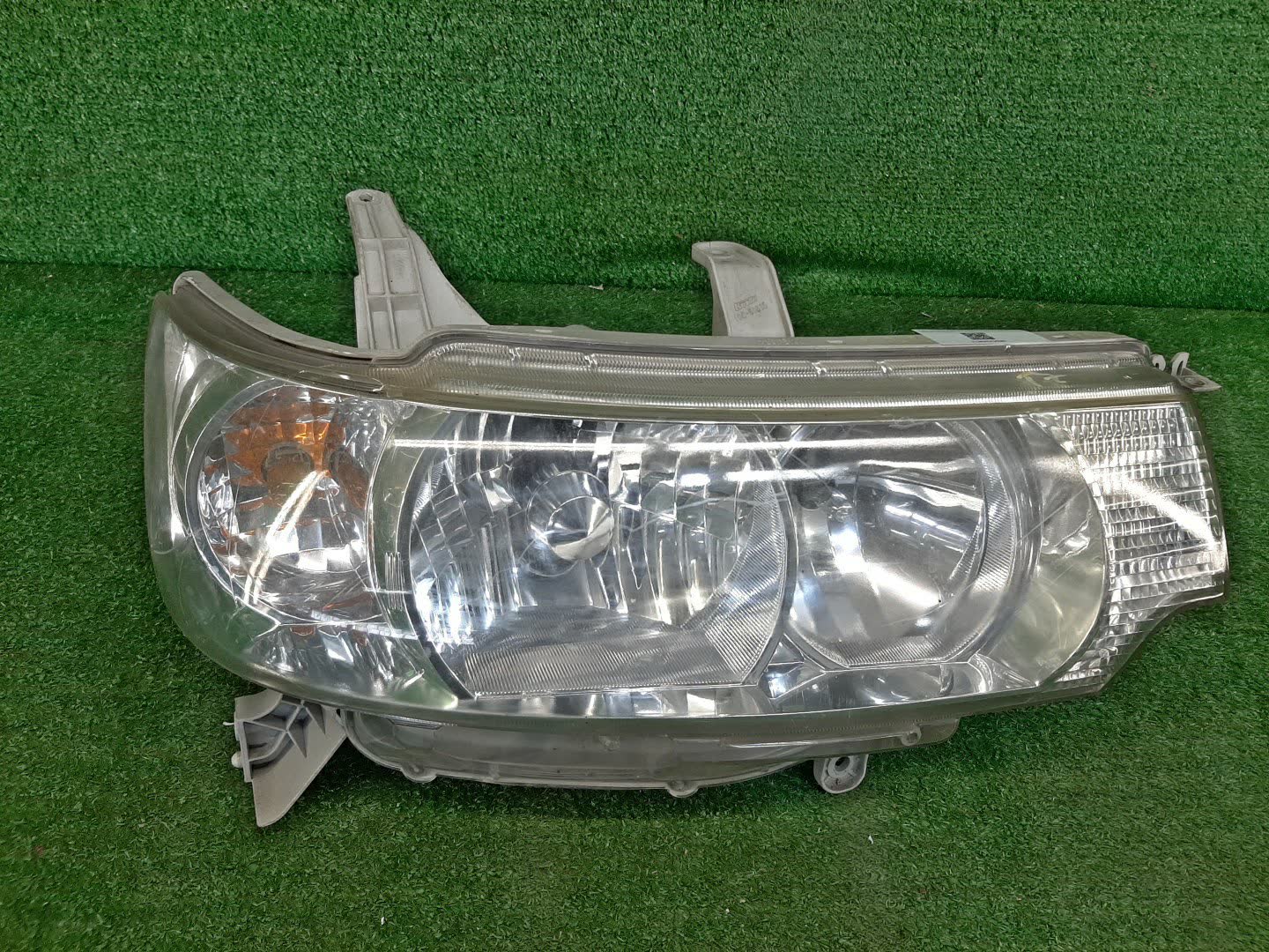 Фара правая передняя DAIHATSU TANTO L350S 1 ракурс