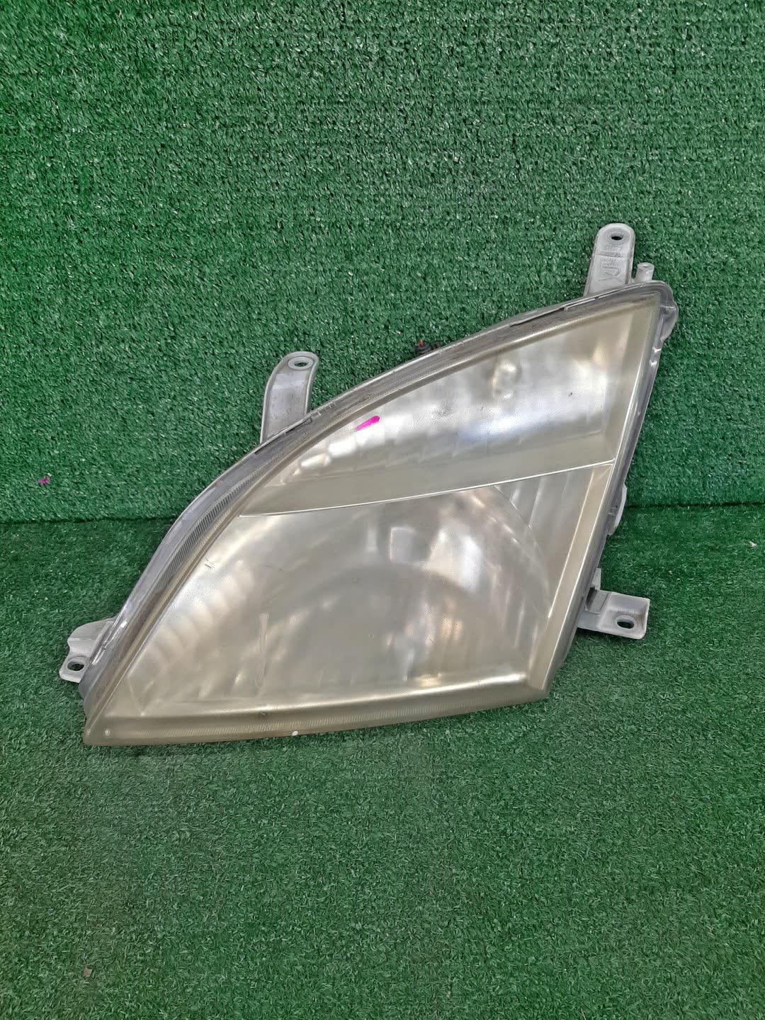 Фара левая передняя TOYOTA NADIA ACN10, SXN10, SXN15 1 ракурс