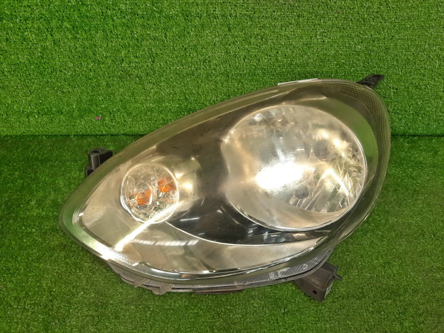 Фара левая передняя NISSAN MARCH K13 1 ракурс