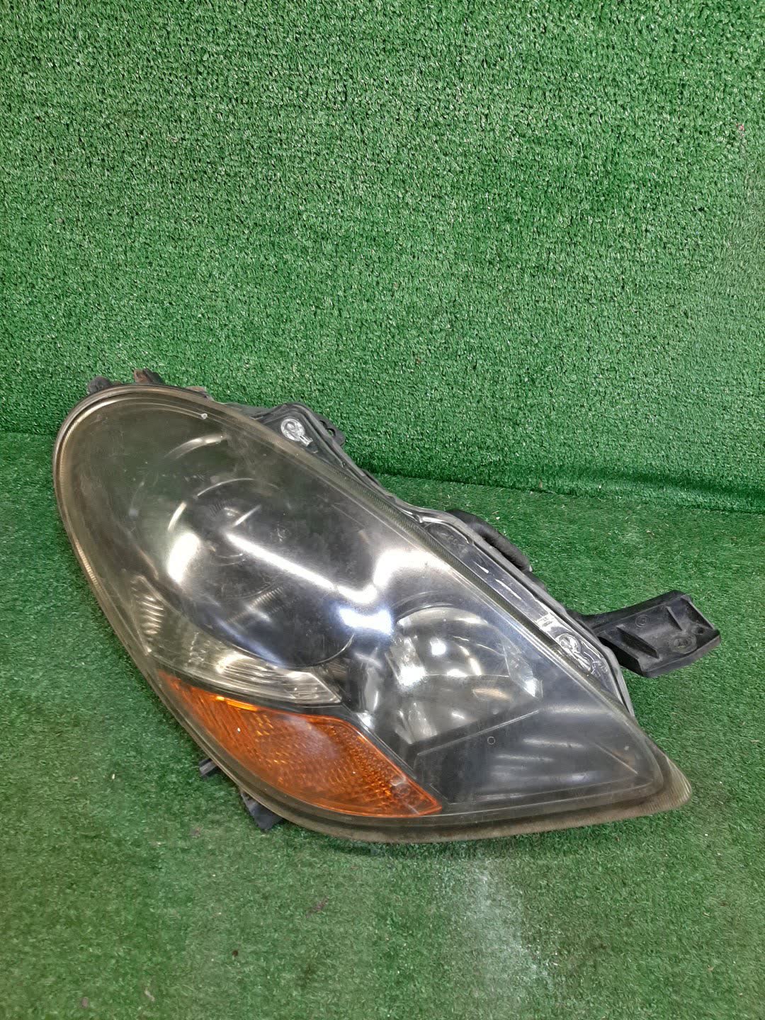 Фара правая передняя MITSUBISHI i HA1W 1 ракурс