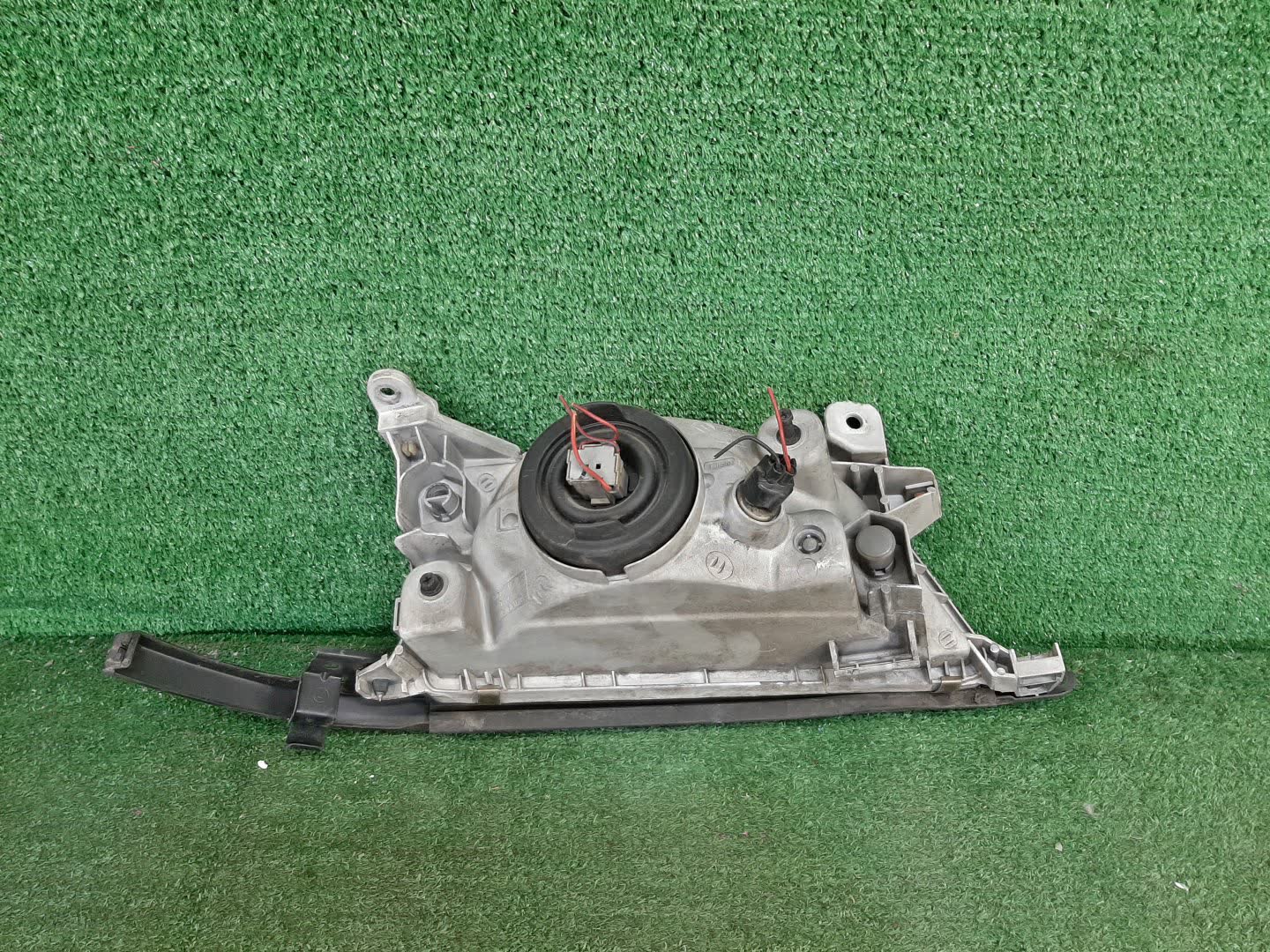 Фара левая передняя TOYOTA CORONA PREMIO CT211, ST210, AT210, AT211, ST215, CT210, CT215 2 ракурс