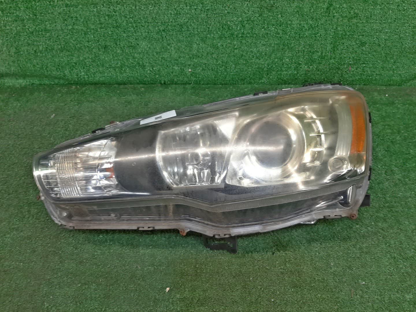 Фара левая передняя MITSUBISHI LANCER, GALANT FORTIS CY4A, CY2A, CY3A, CY6A, CX6A, CX4A, CX3A 1 ракурс