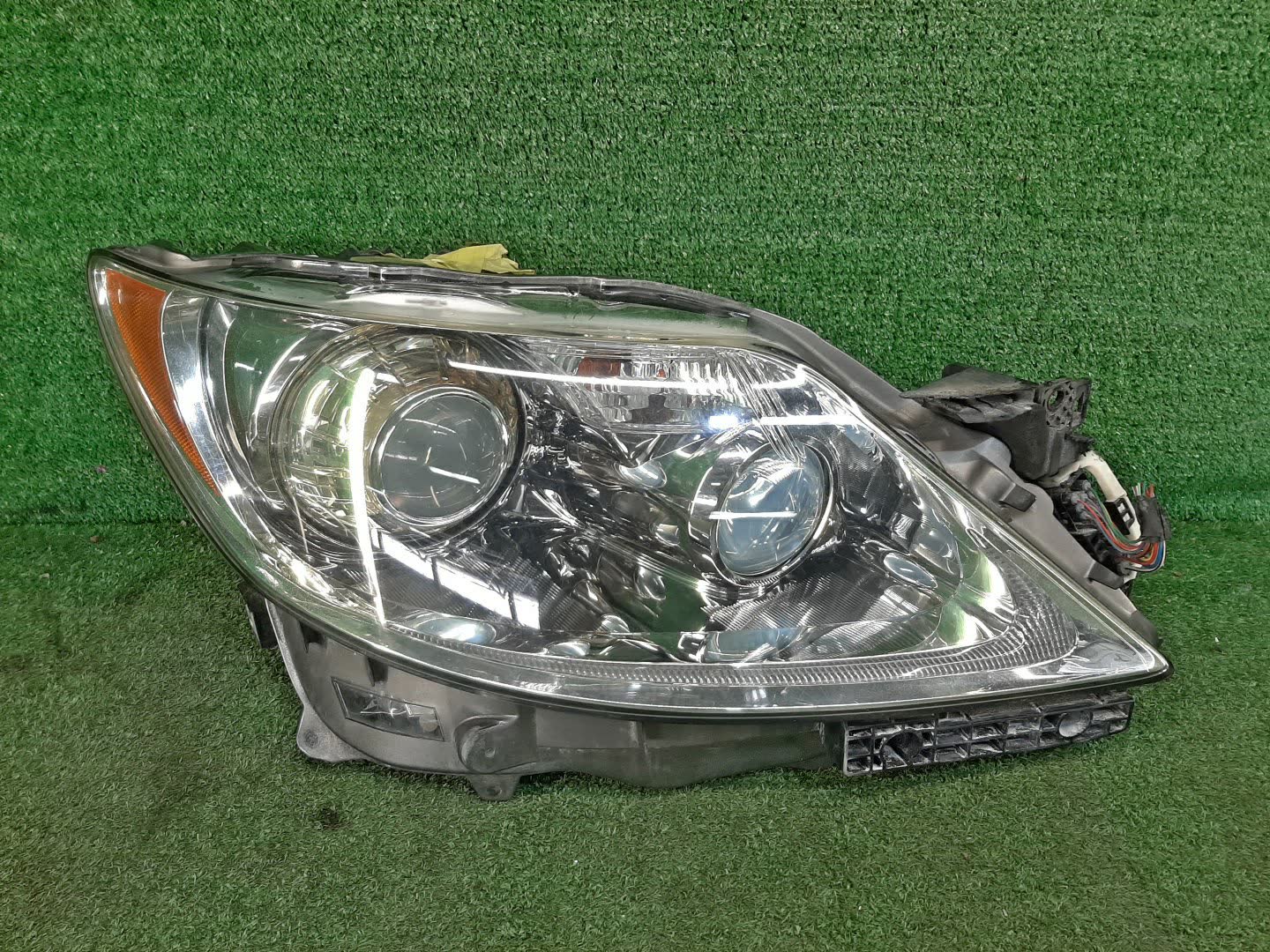 Фара правая передняя LEXUS LS460 USF40 1 ракурс