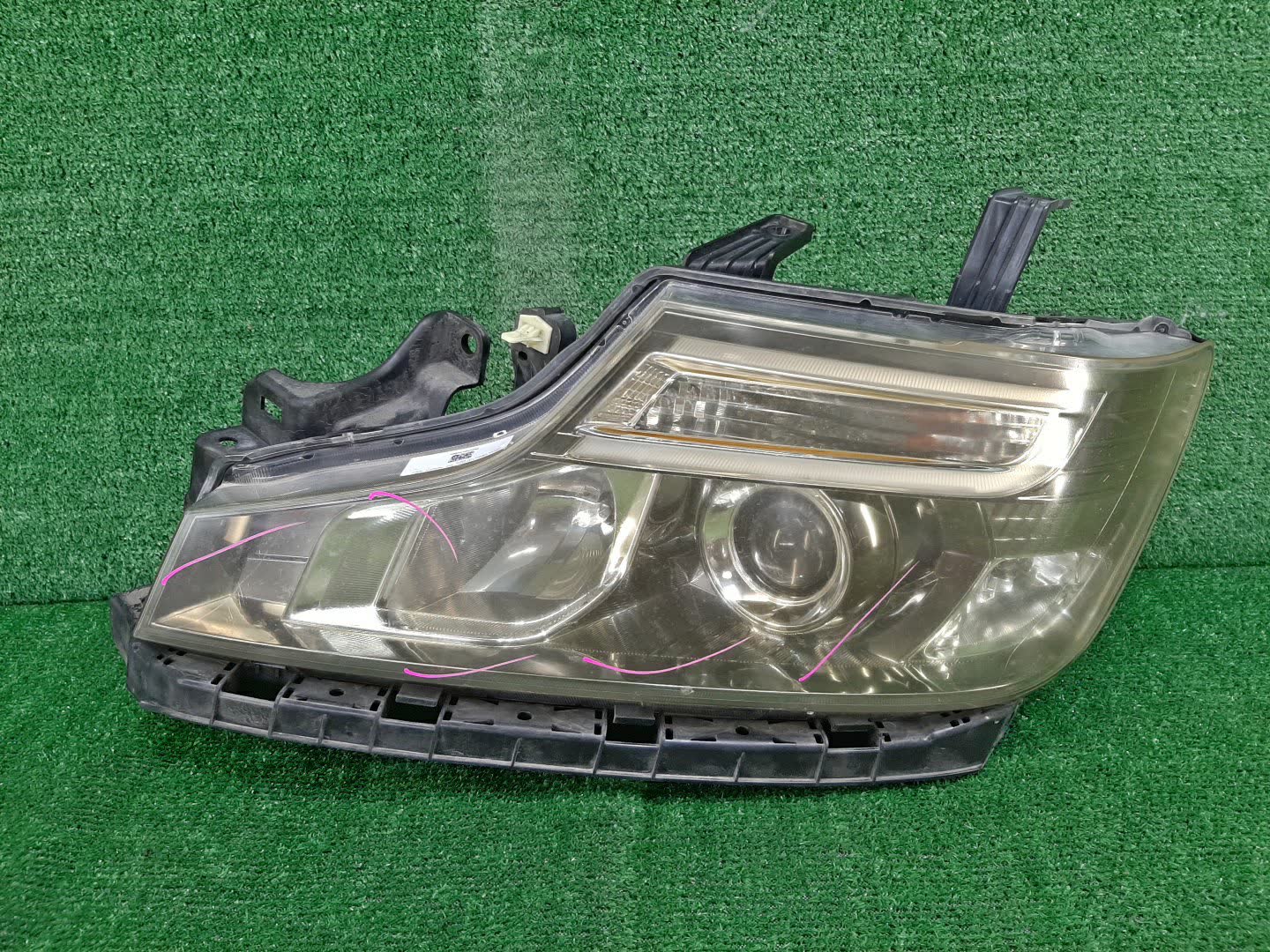 Фара левая передняя HONDA STEPWGN RK5 1 ракурс Фара левая передняя HONDA STEPWGN RK5 1 ракурс
