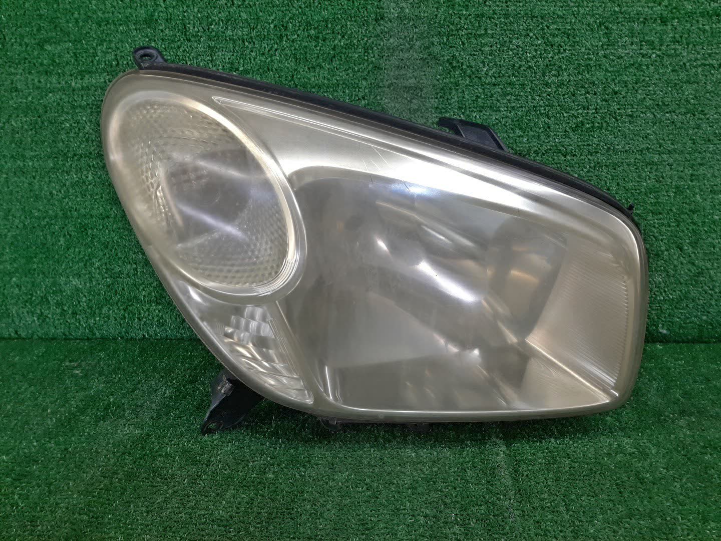 Фара правая передняя TOYOTA RAV4 ACA21W, ACA20W, ZCA26W, ZCA25W 1 ракурс