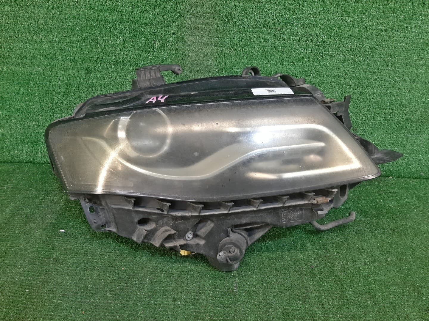 Фара правая передняя AUDI A4 8K2, B8, 8K5 1 ракурс