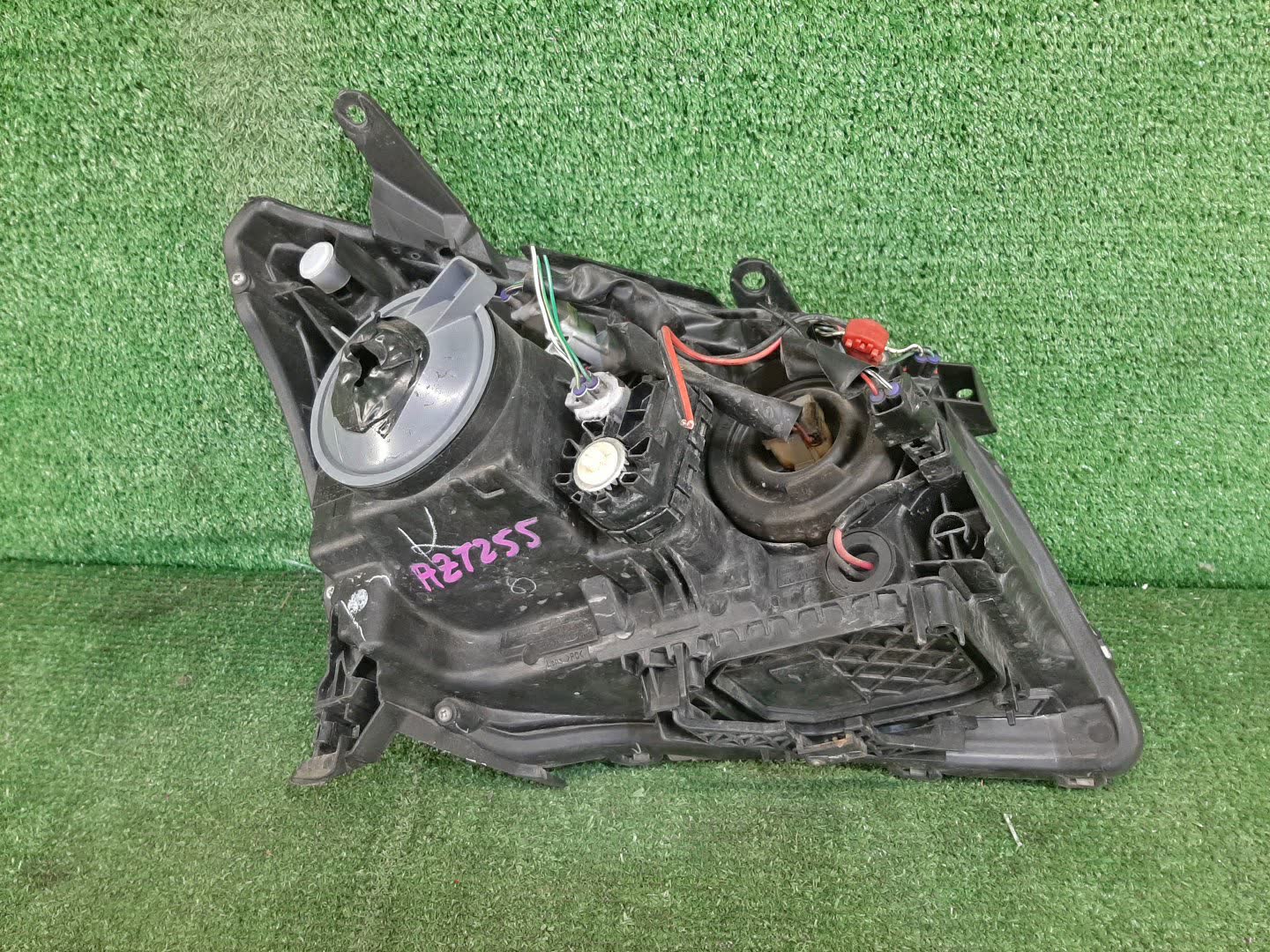 Фара левая передняя TOYOTA AVENSIS ZZT251, AZT250, AZT255, AZT251 2 ракурс