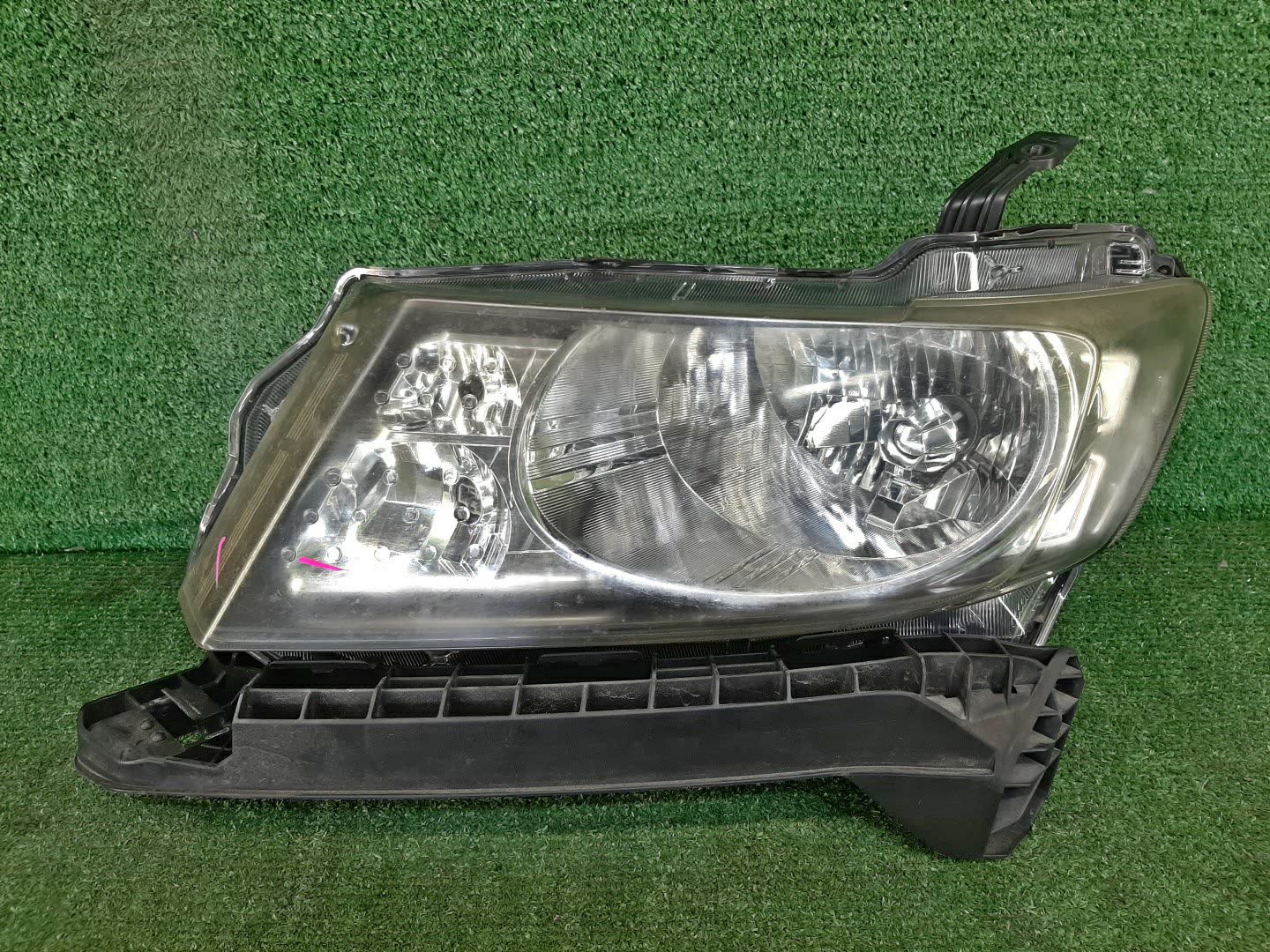 Фара левая передняя HONDA FREED SPIKE GP3, GB3, GB4 1 ракурс