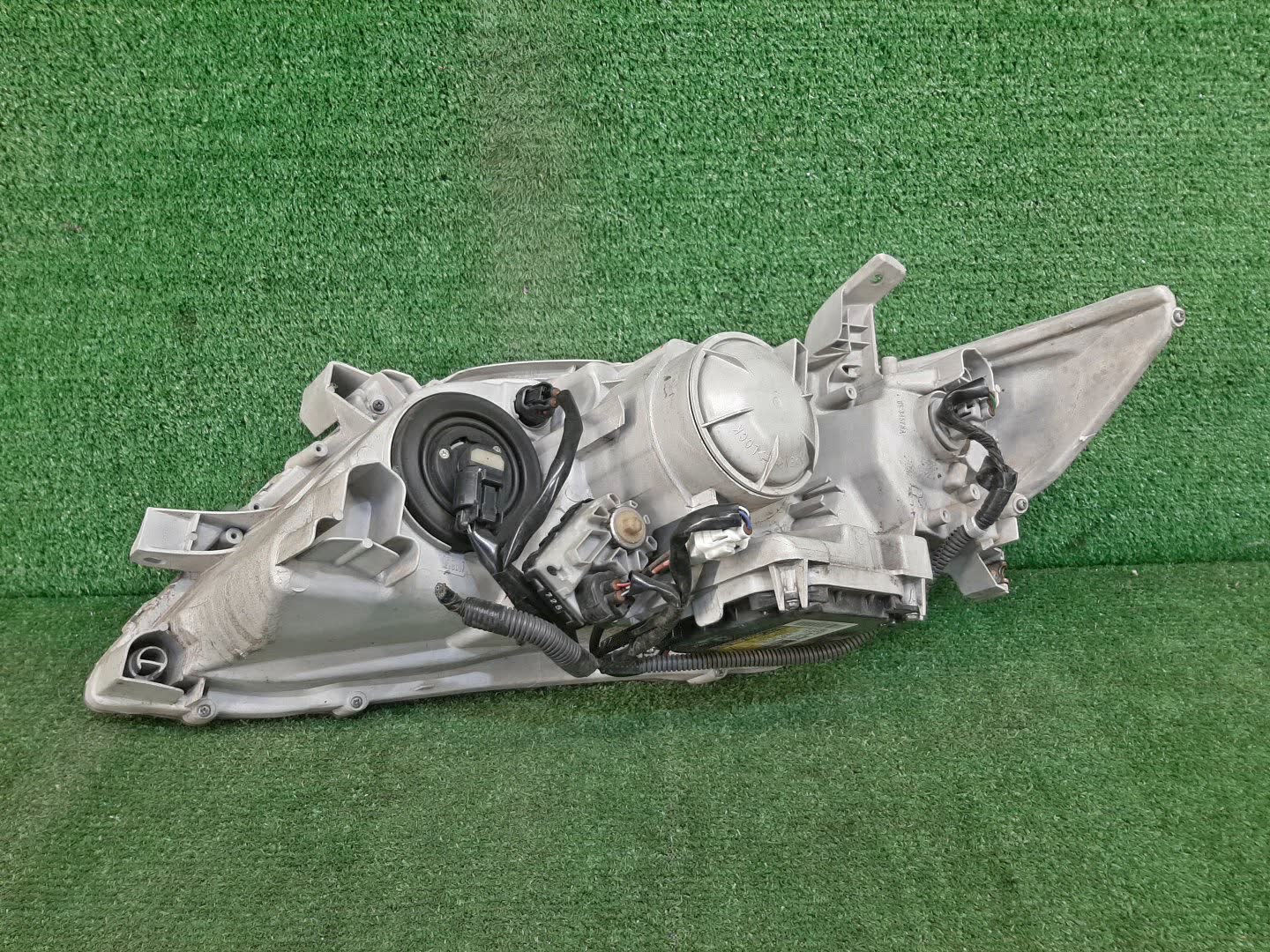 Фара правая передняя TOYOTA CAMRY, ALTIS AHV40, GSV40, ACV40, ACV45, ACV40N, ACV45N 2 ракурс