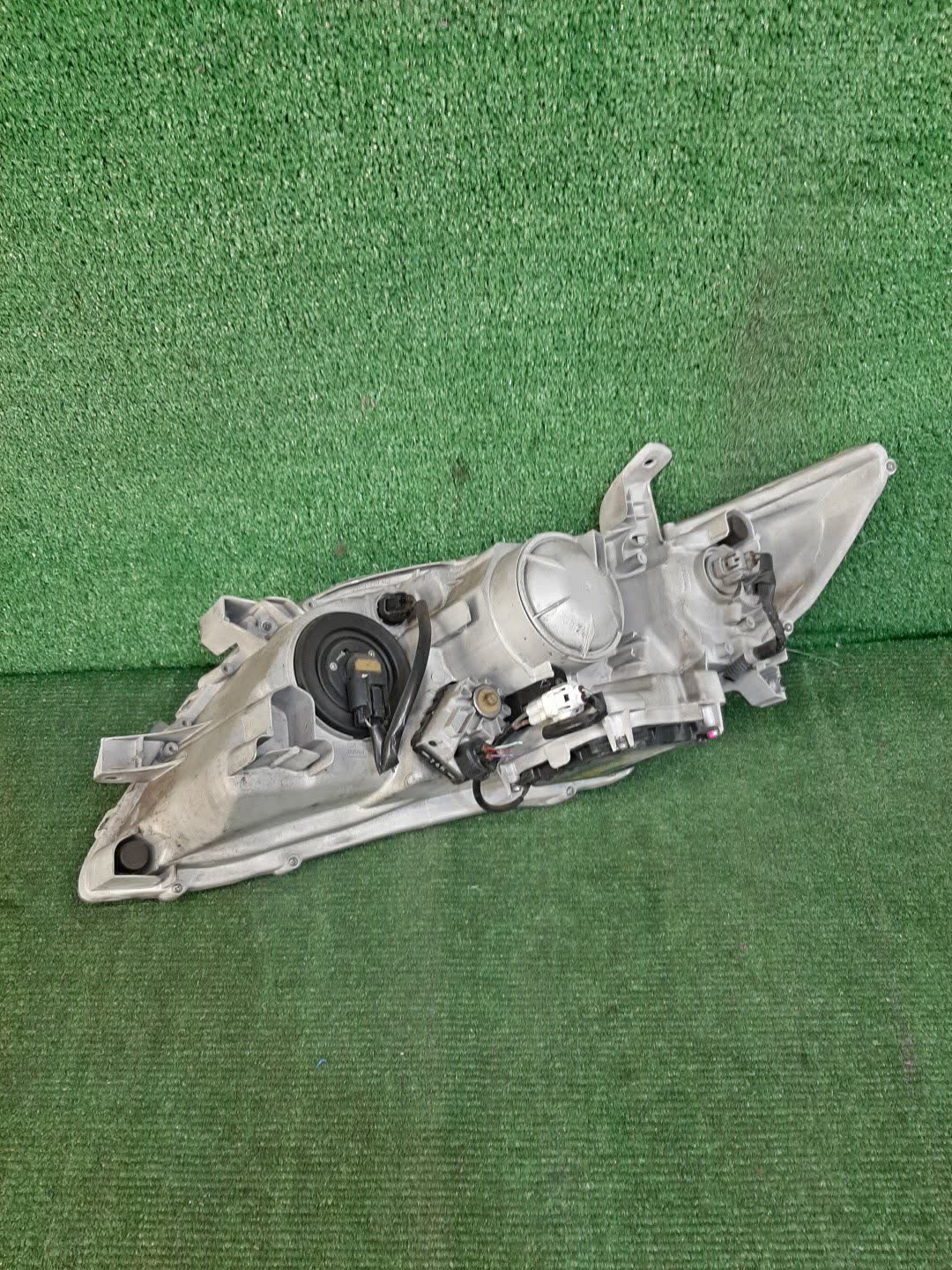 Фара правая передняя TOYOTA CAMRY, ALTIS AHV40, GSV40, ACV40, ACV45, ACV40N, ACV45N 3 ракурс