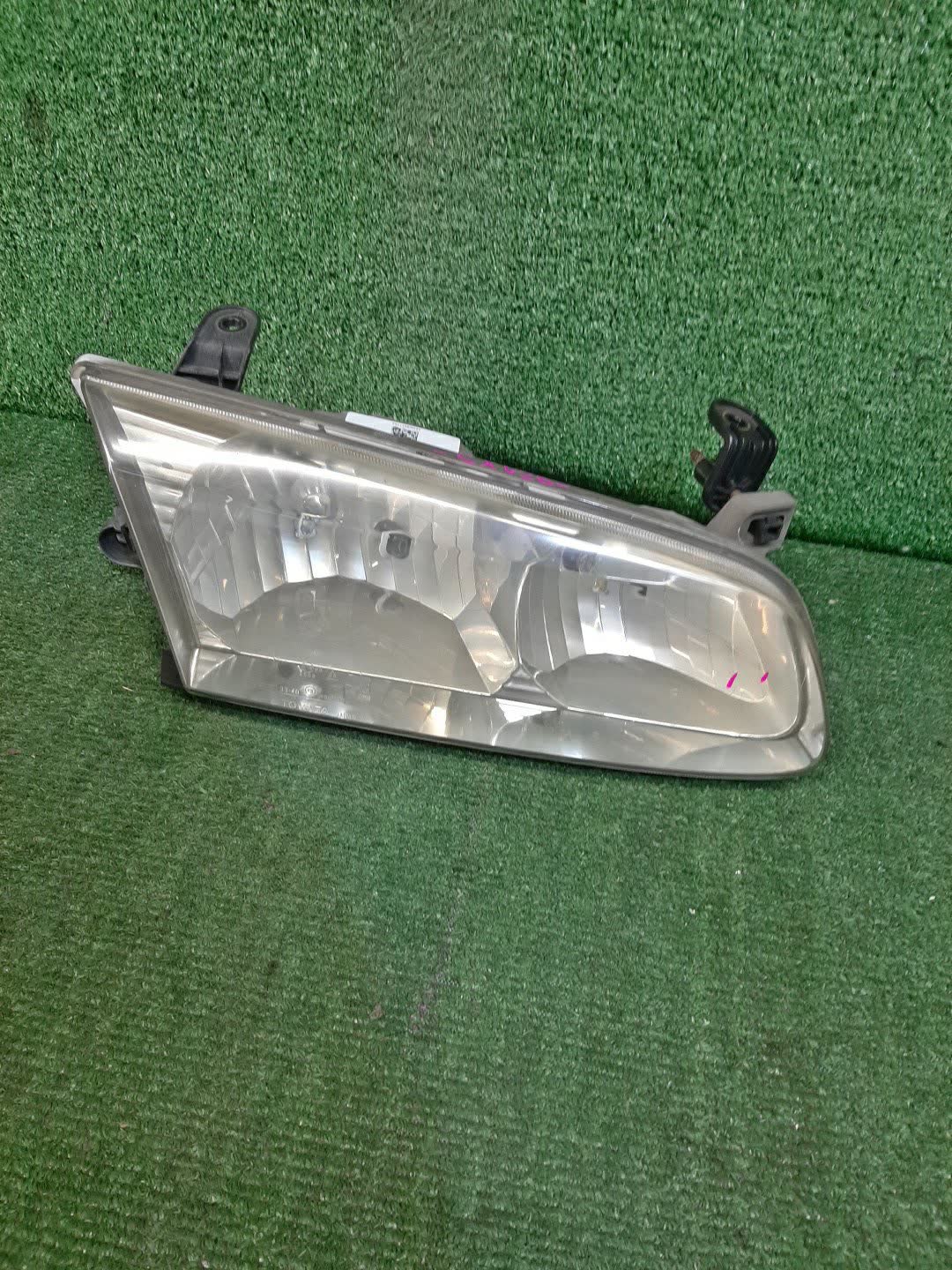 Фара правая передняя TOYOTA CAMRY GRACIA MCV21W, MCV25W, SXV20W, MCV20W, SXV25W 1 ракурс