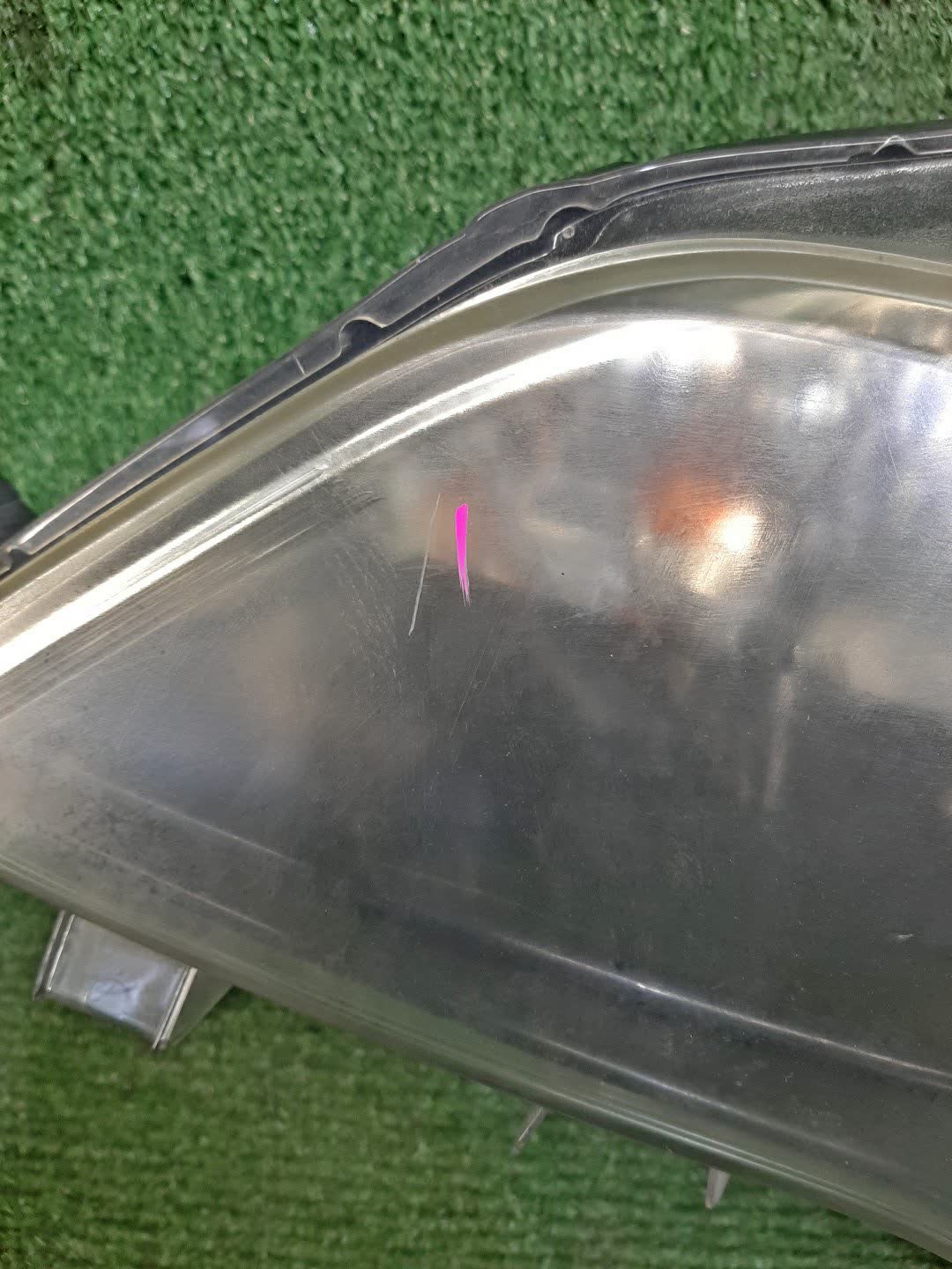 Фара левая передняя TOYOTA SPADE NCP141, NSP140, NSP141, NCP145 2 ракурс