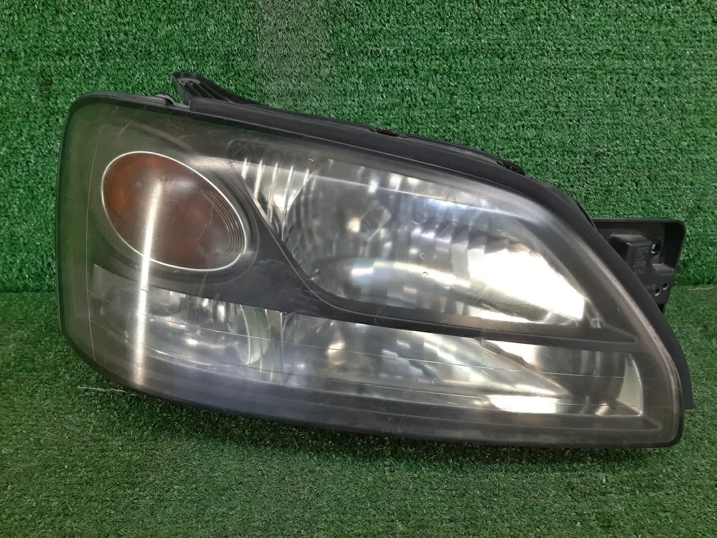 Фара правая передняя SUBARU LEGACY BH9, BE5, BH5, BHE, BHC, BE9 1 ракурс
