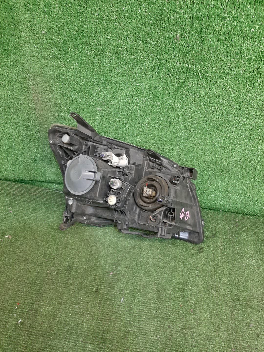 Фара левая передняя TOYOTA AVENSIS ZZT251, AZT250, AZT255, AZT251 2 ракурс