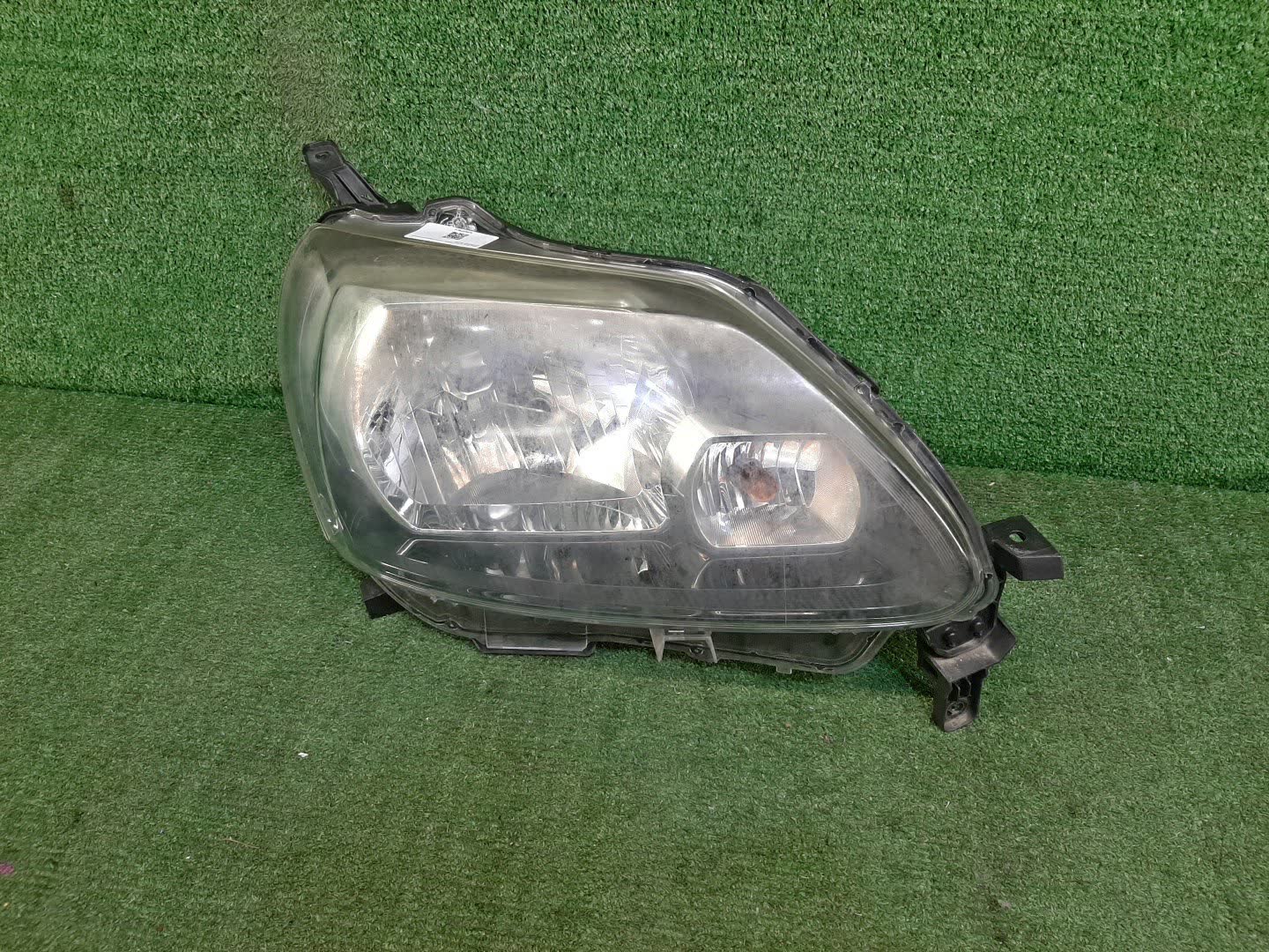 Фара правая передняя TOYOTA PORTE NCP141, NSP140, NSP141, NCP145 1 ракурс