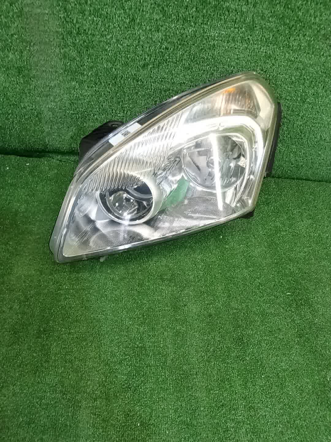 Фара левая передняя NISSAN DUALIS J10, KNJ10, KJ10, NJ10 1 ракурс Фара левая передняя NISSAN DUALIS J10, KNJ10, KJ10, NJ10 1 ракурс