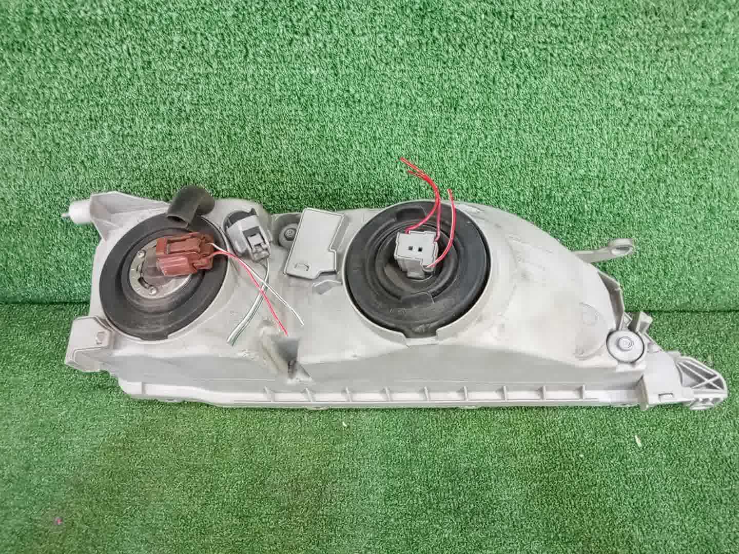 Фара левая передняя TOYOTA CRESTA GX100, JZX100, JZX101, LX100, GX105, JZX105, SX100 3 ракурс