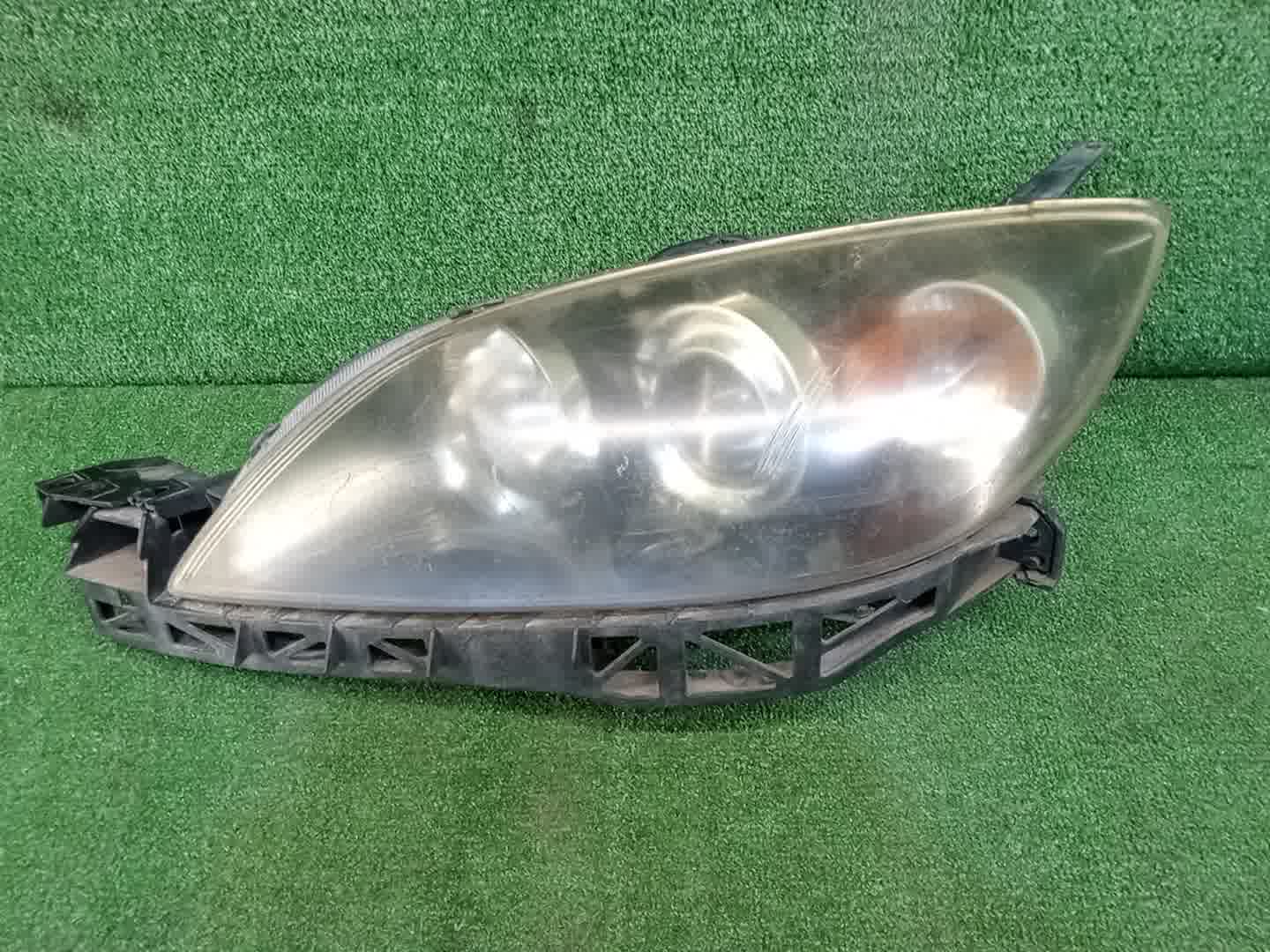 Фара левая передняя MAZDA AXELA, MAZDA 3, 3 BK5P, BK3P, BKEP, BK 1 ракурс