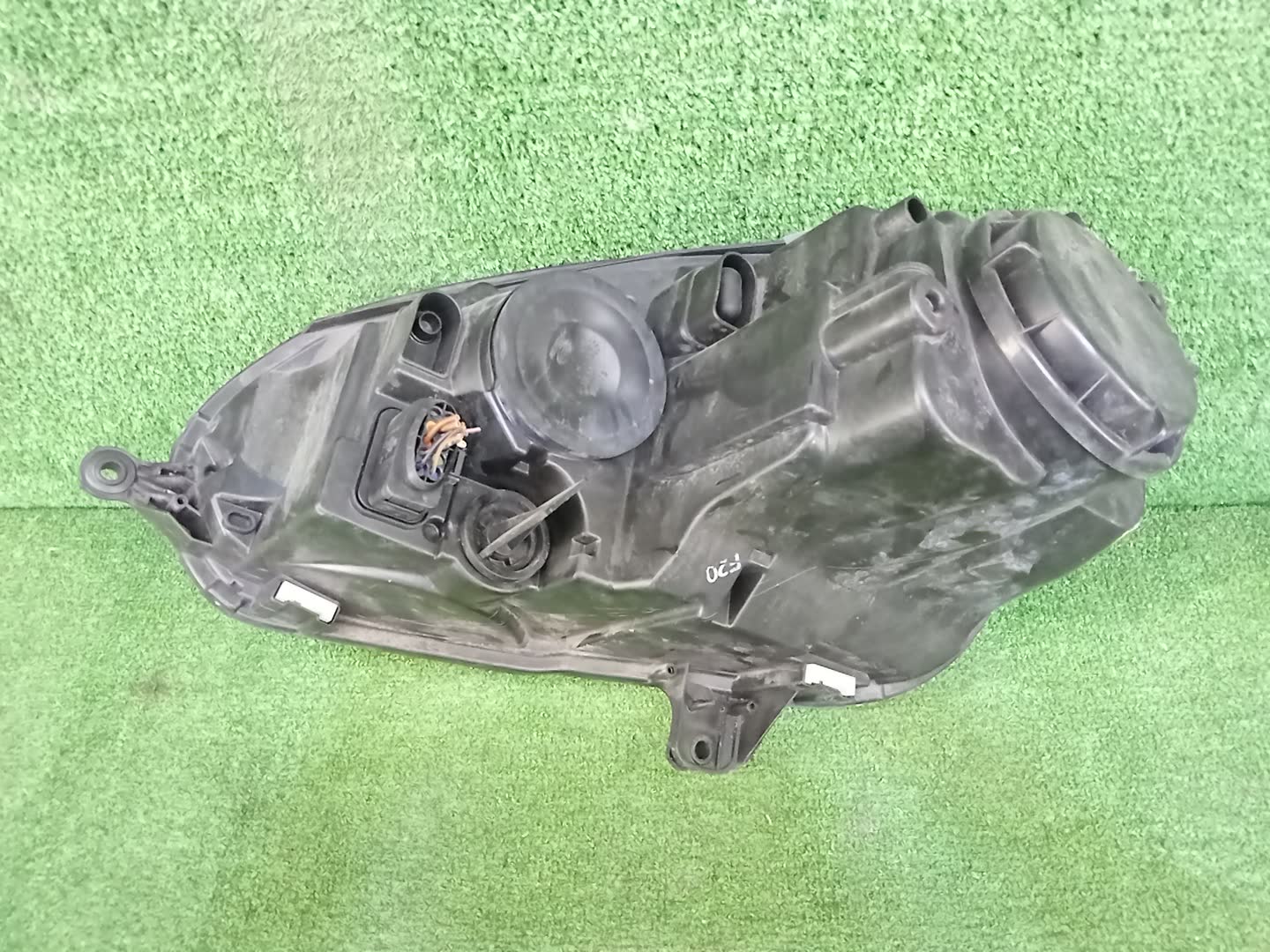 Фара правая передняя VOLKSWAGEN GOLF, JETTA MK5, 1K5, 1K1, A5, 1K2 2 ракурс