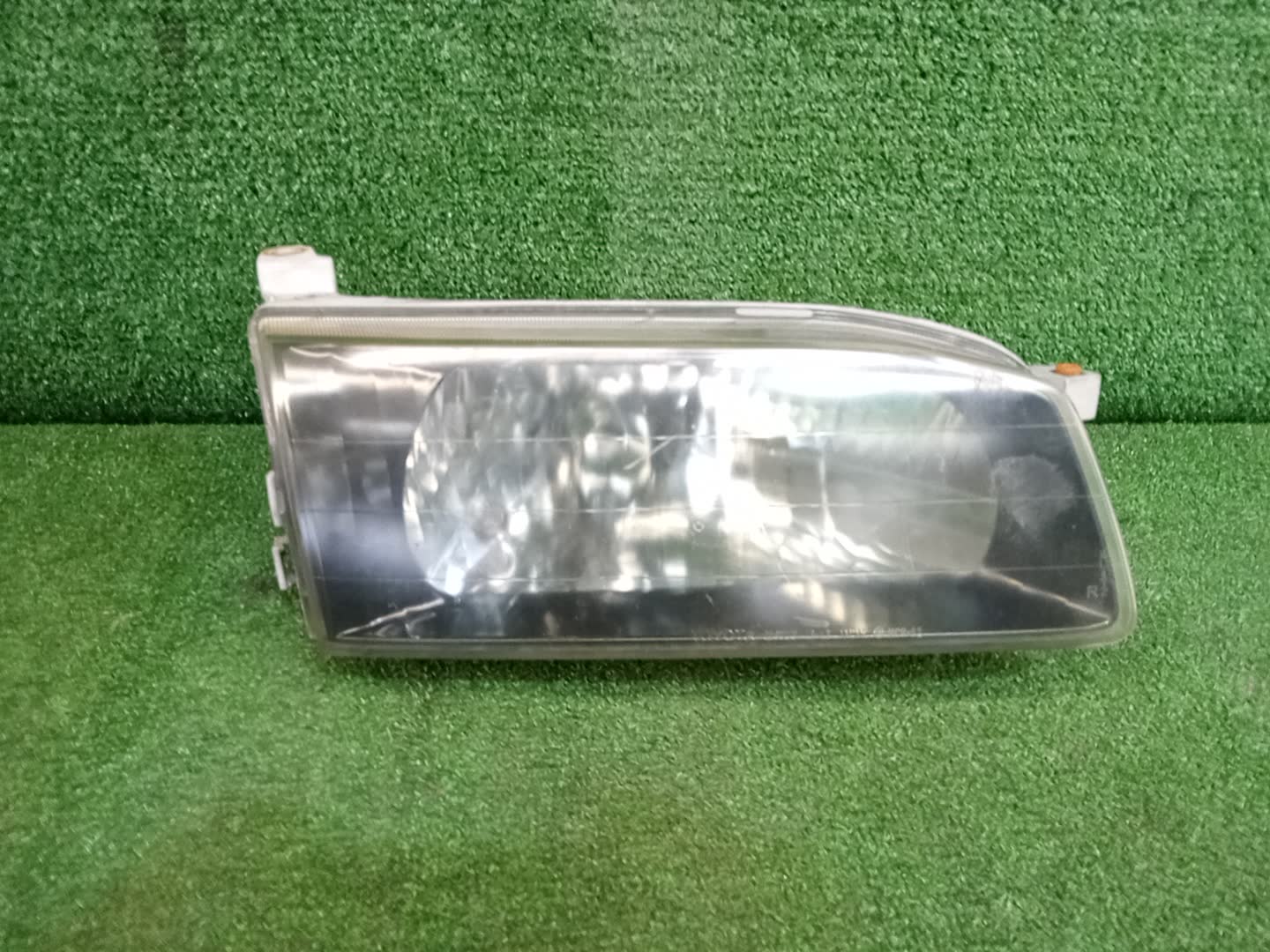 Фара правая передняя TOYOTA SPRINTER CARIB AE111G, AE114G, AE115G 1 ракурс