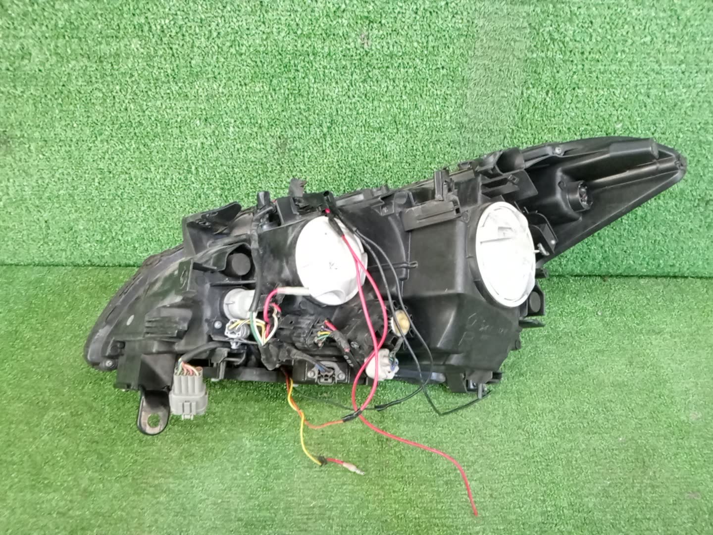 Фара правая передняя NISSAN FUGA Y51 2 ракурс