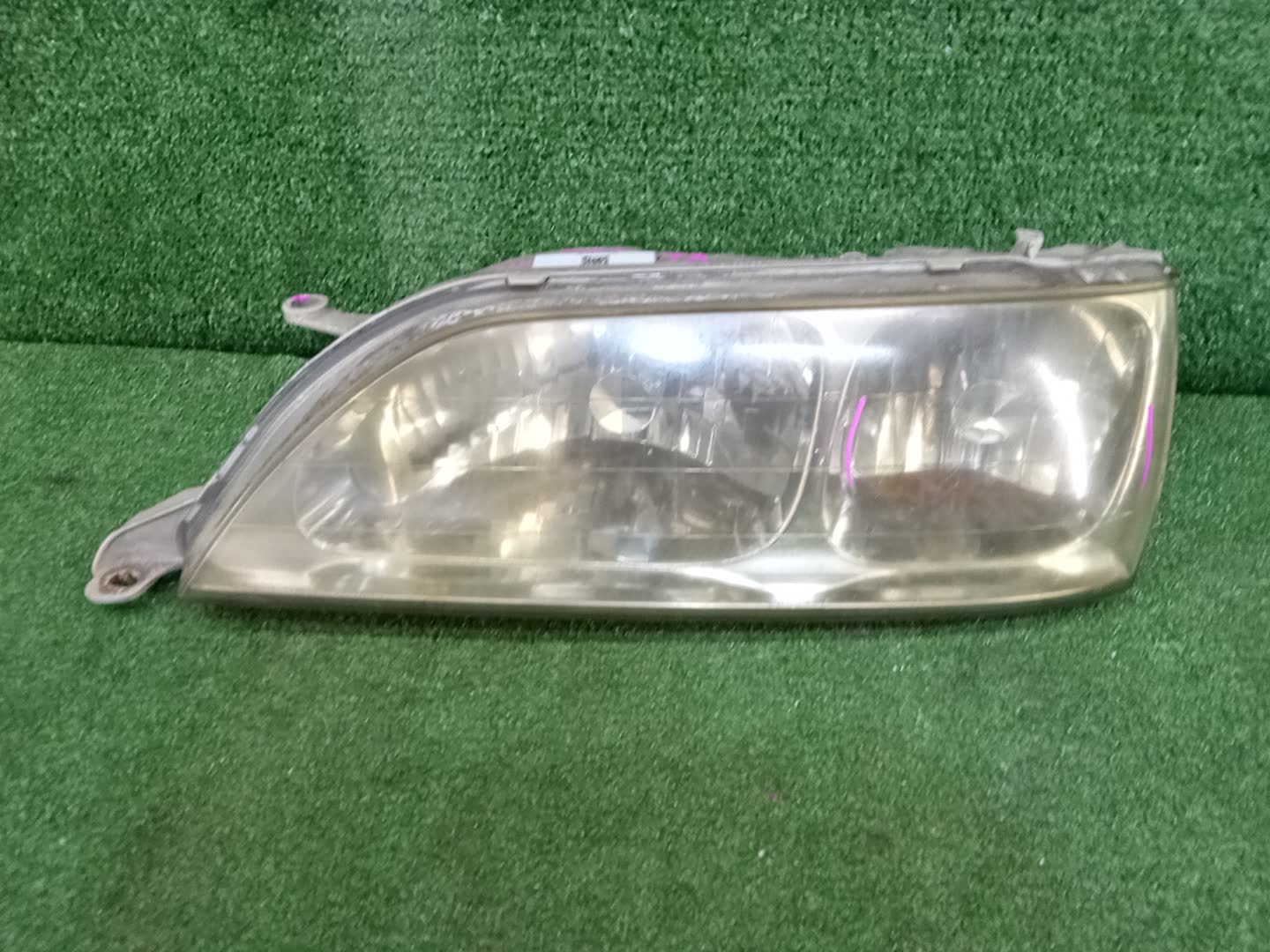 Фара левая передняя TOYOTA CRESTA GX100, JZX100, JZX101, LX100, GX105, JZX105, SX100 1 ракурс