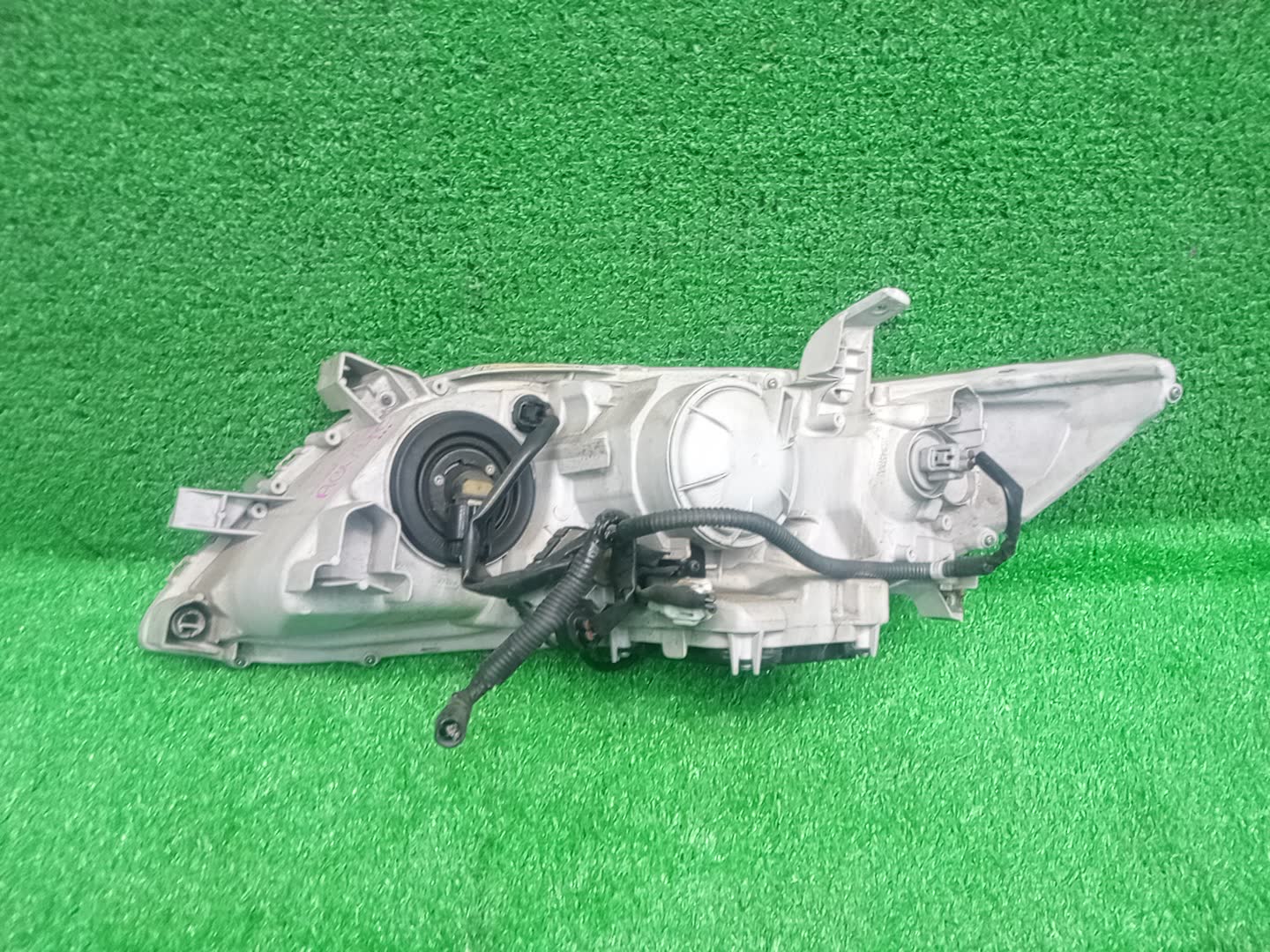 Фара правая передняя TOYOTA CAMRY, ALTIS AHV40, GSV40, ACV40, ACV45, ACV40N, ACV45N 3 ракурс