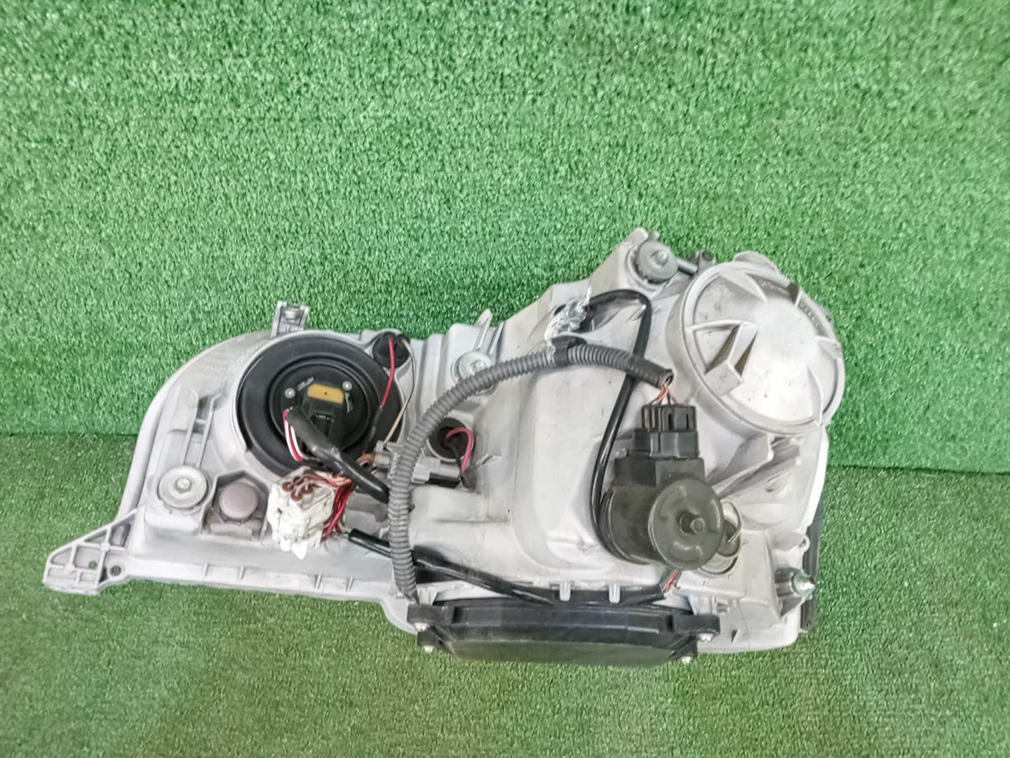 Фара правая передняя TOYOTA PROGRES JCG10, JCG11, JCG15 3 ракурс