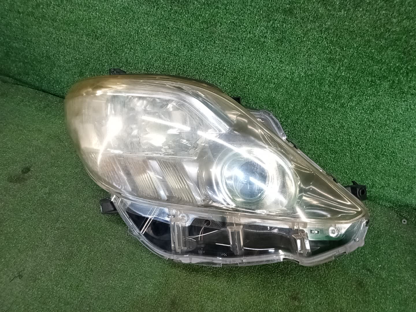 Фара правая передняя TOYOTA ALPHARD ANH25W, GGH25W, GGH20W, ANH20W 1 ракурс