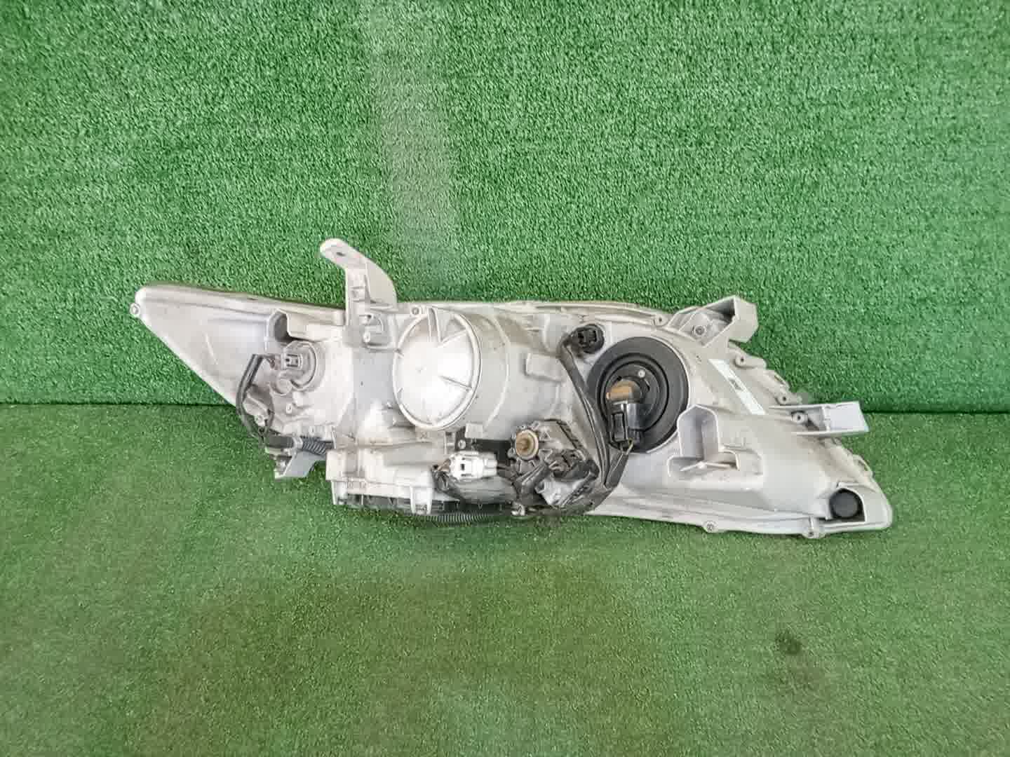Фара левая передняя TOYOTA CAMRY, ALTIS AHV40, GSV40, ACV40, ACV45, ACV40N, ACV45N 3 ракурс