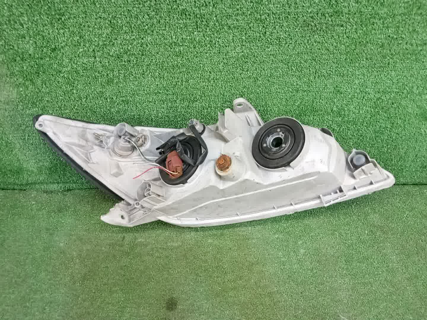 Фара левая передняя TOYOTA CAMRY, ALTIS ACV30, ACV35, ACV30N, ACV35N 3 ракурс